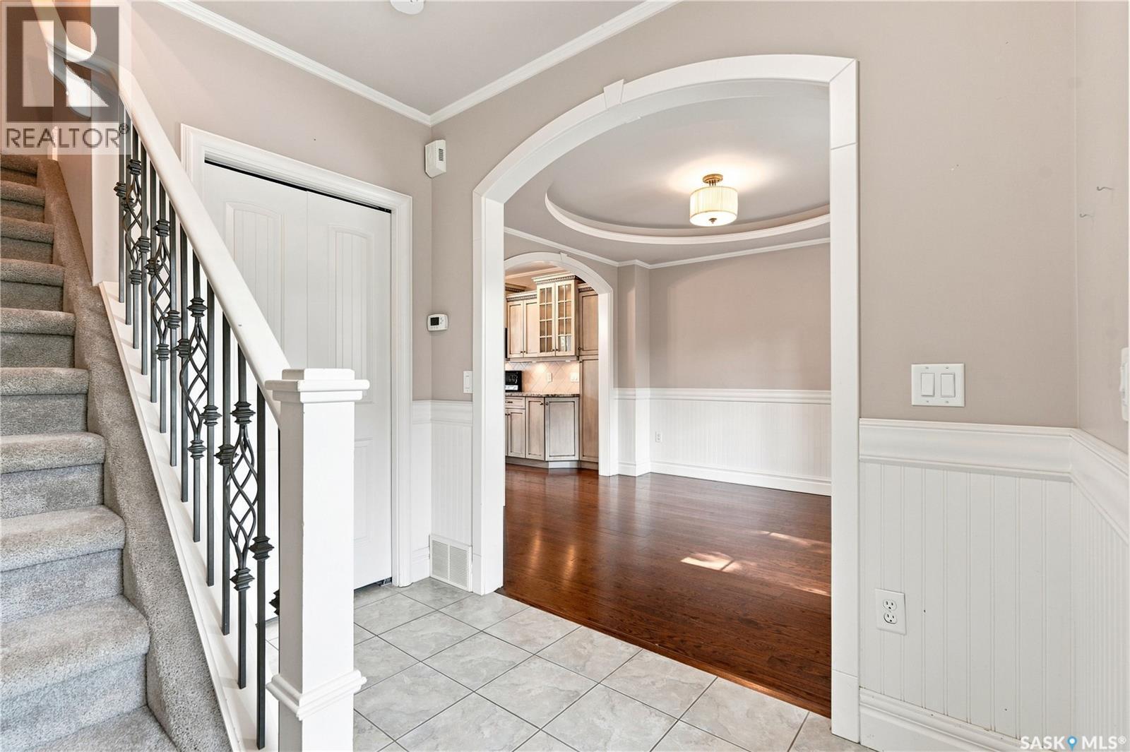 719 14th Street E Property Photo 6