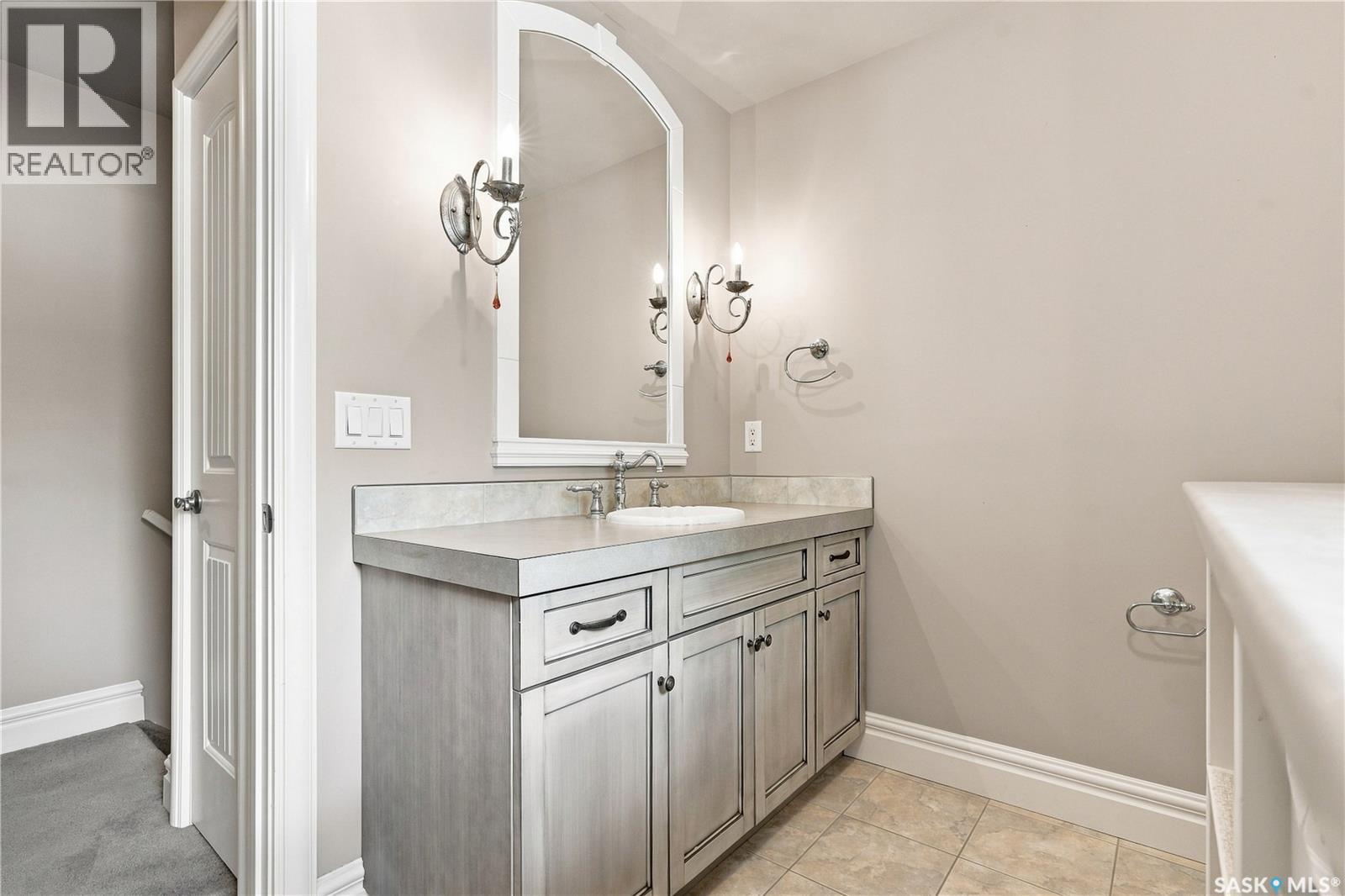 719 14th Street E Property Photo 23