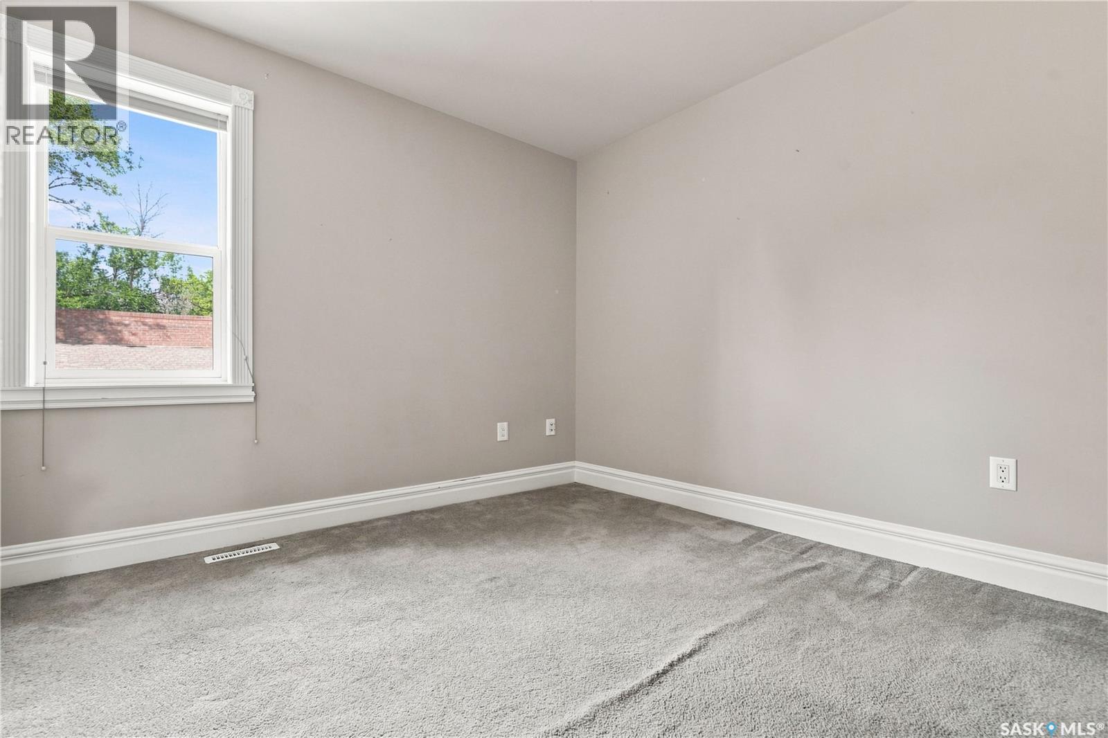 719 14th Street E Property Photo 24