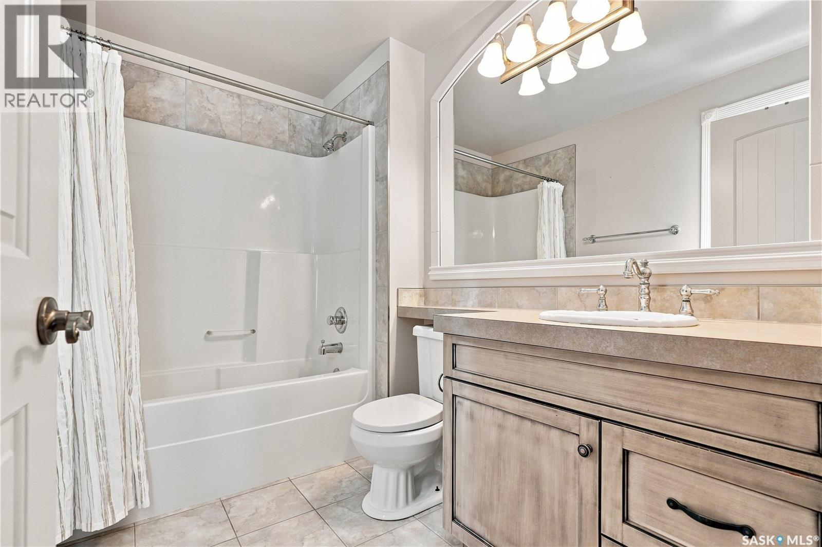 719 14th Street E Property Photo 29