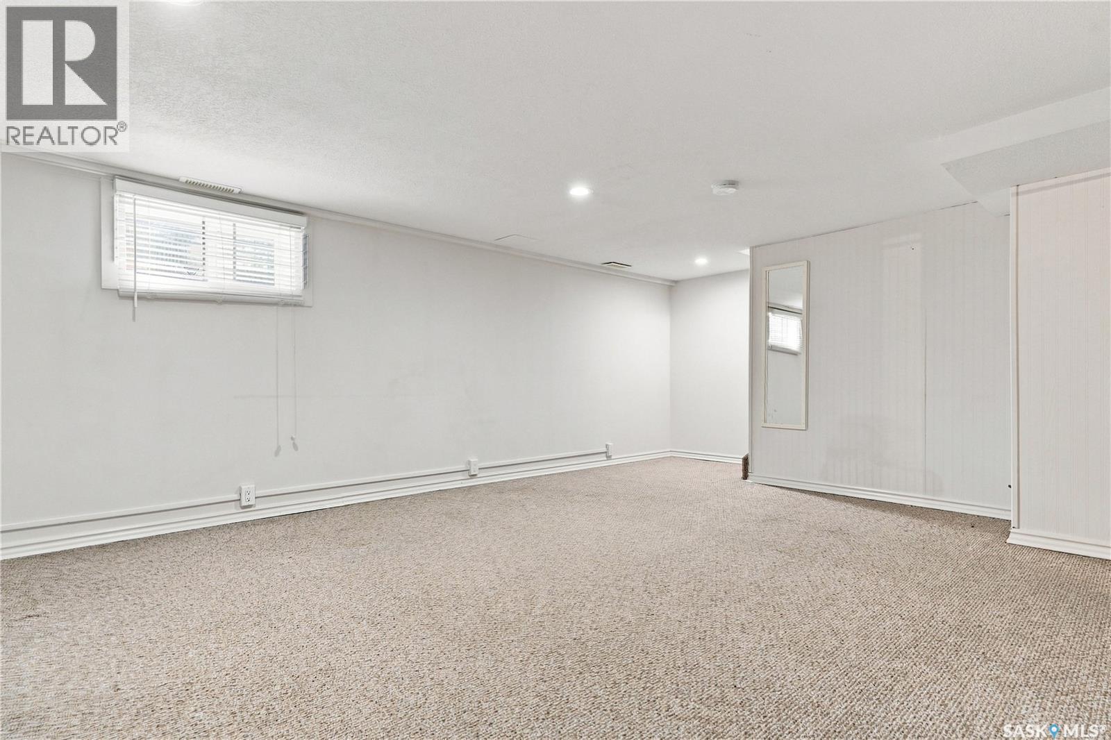 719 14th Street E Property Photo 34