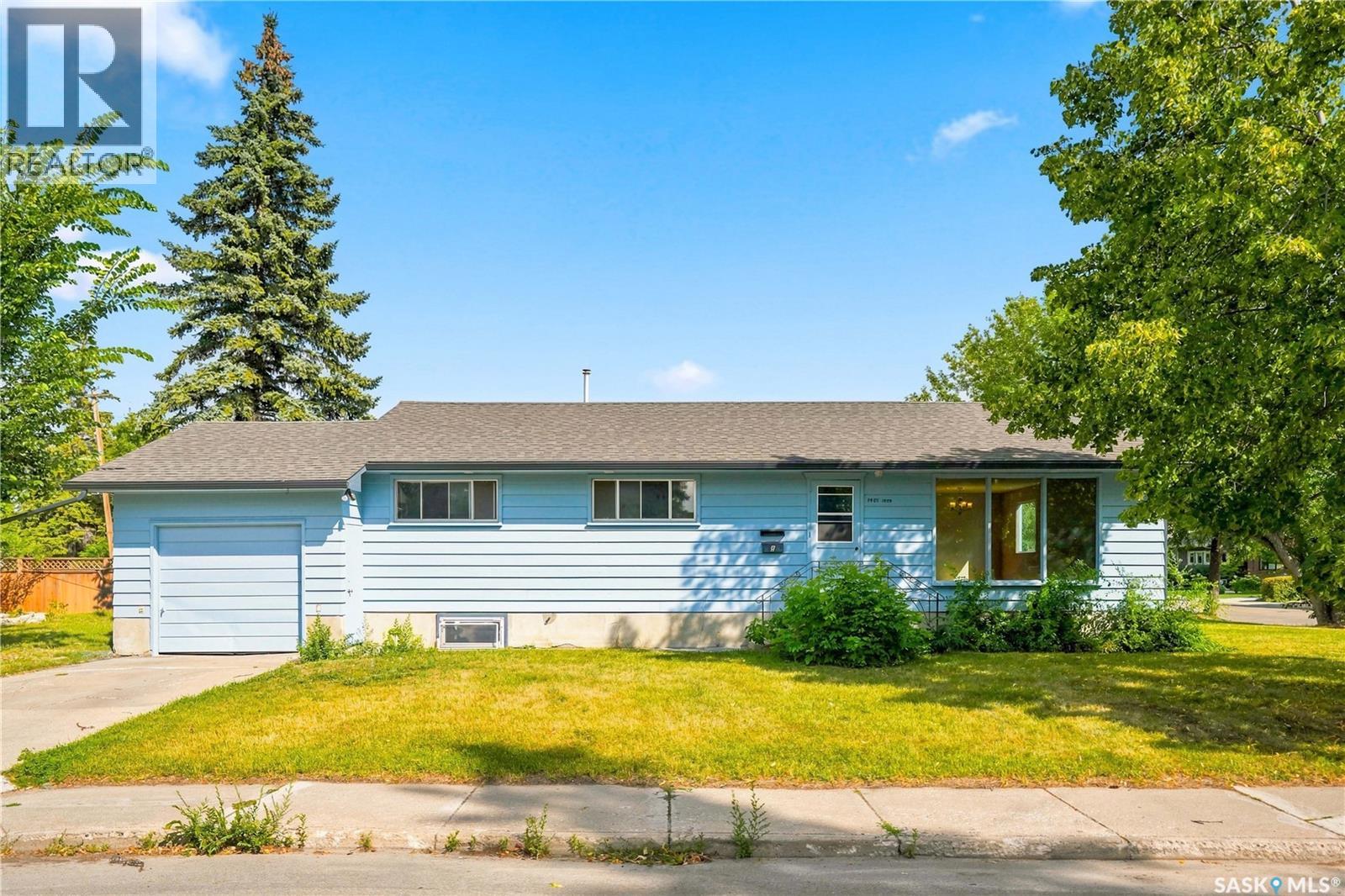 1401 10th Street E Property Photo 1