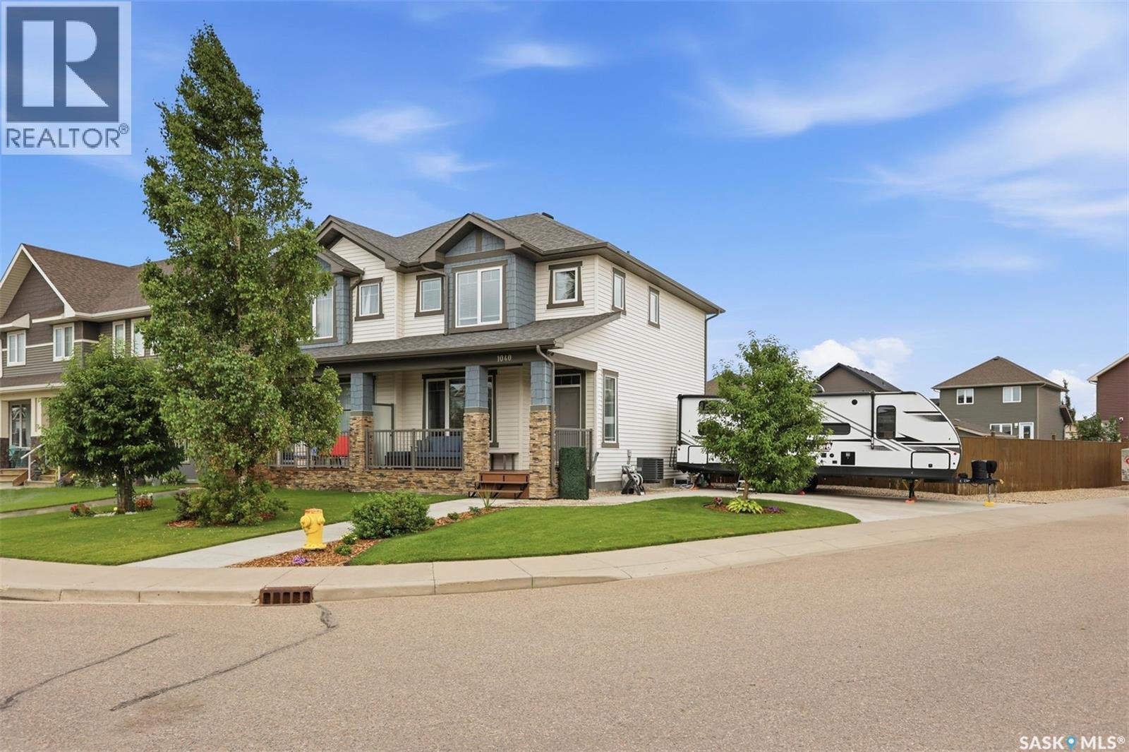 1040 Kolynchuk Crescent Property Photo 1