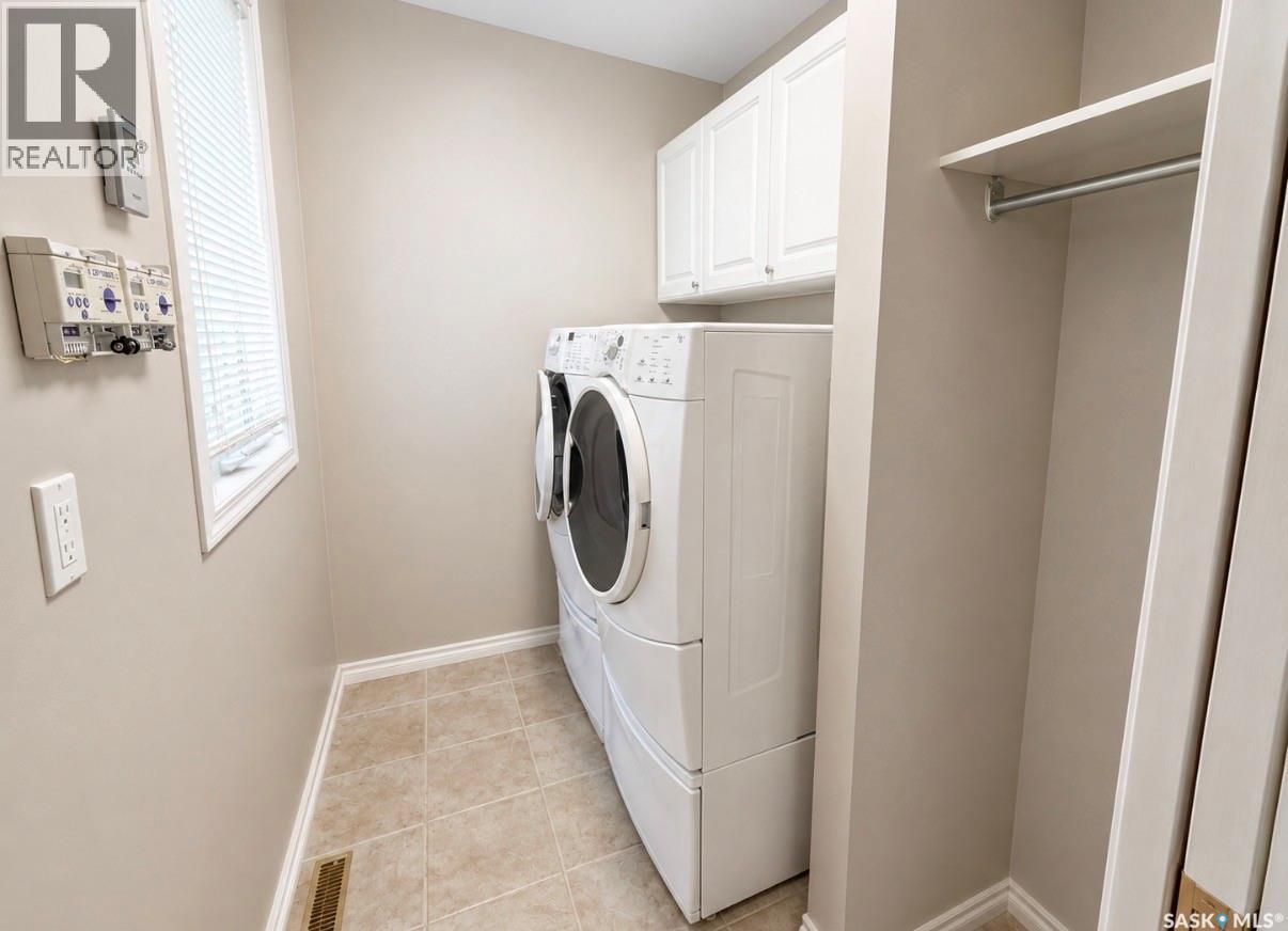 204 Brownlee Street Property Photo 11