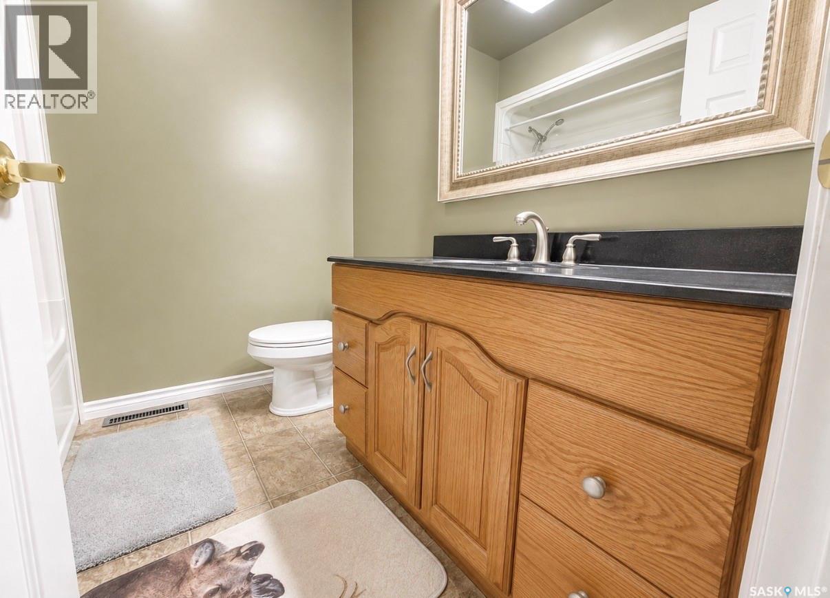 204 Brownlee Street Property Photo 12