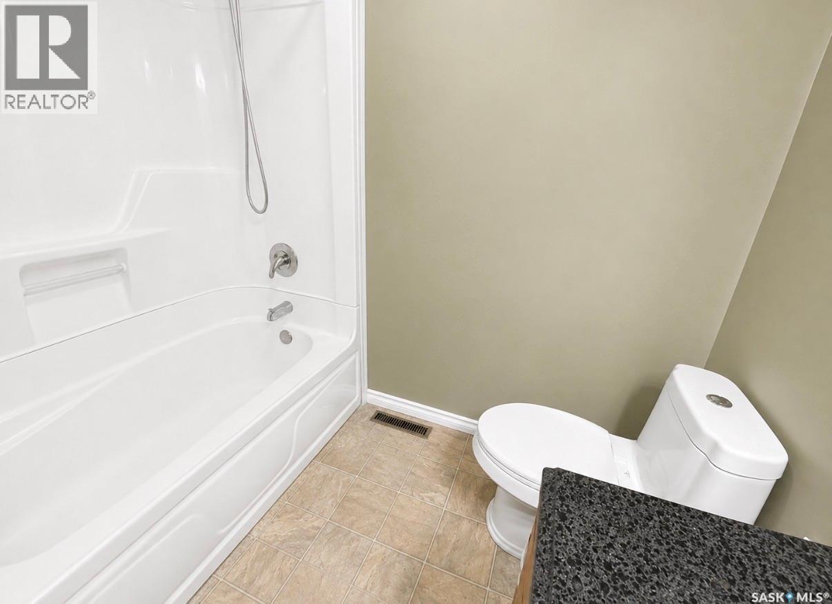 204 Brownlee Street Property Photo 13