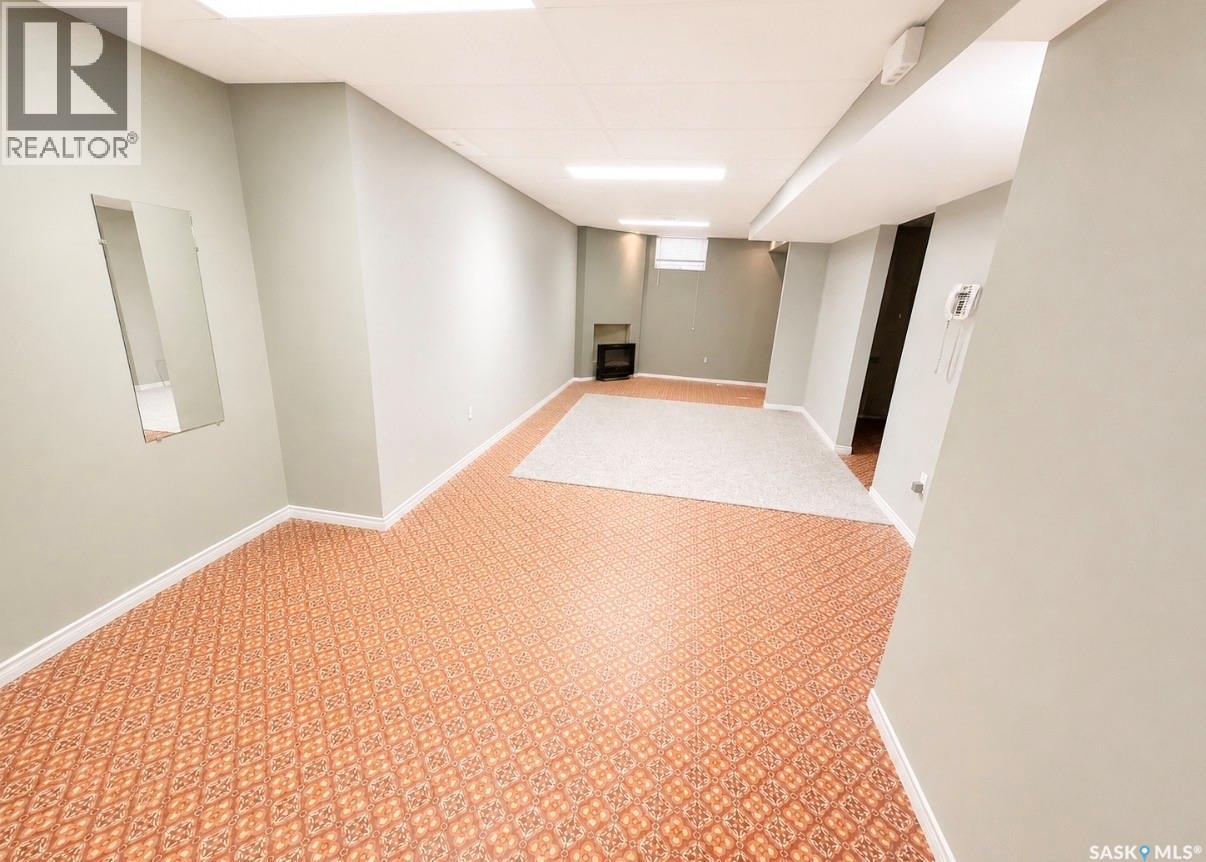 204 Brownlee Street Property Photo 14