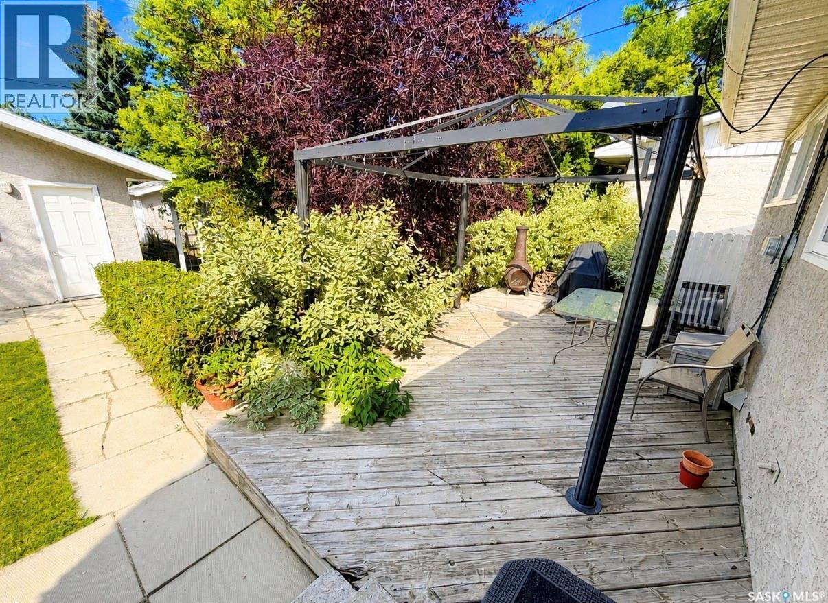 204 Brownlee Street Property Photo 23