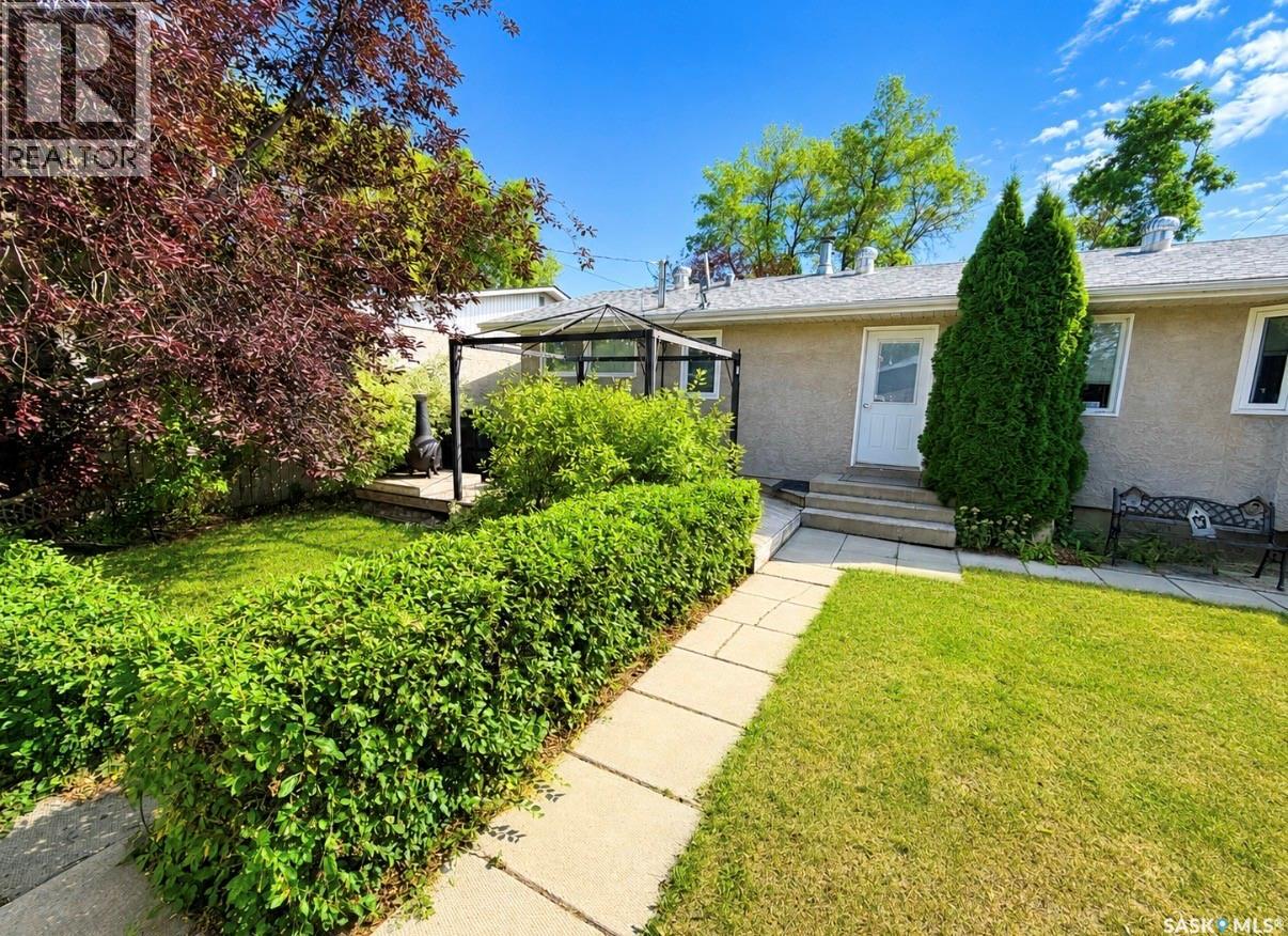 204 Brownlee Street Property Photo 26
