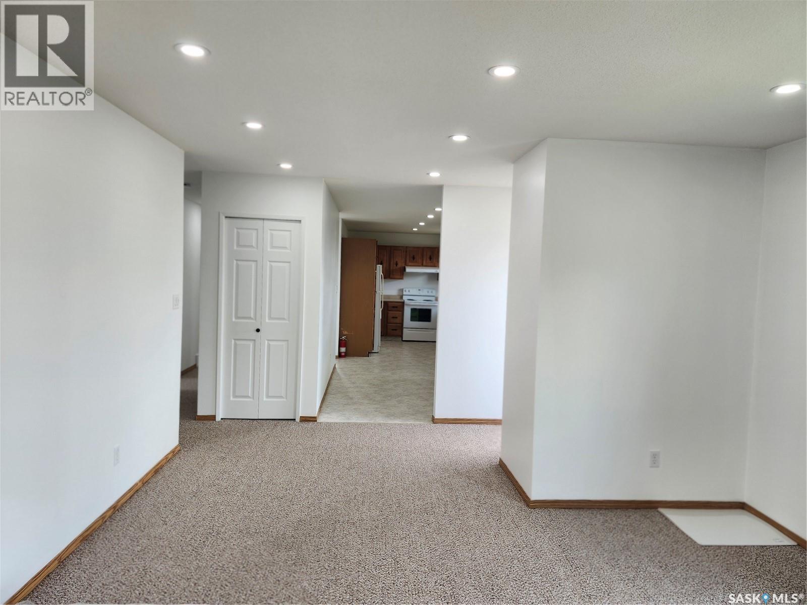 117 Railway Avenue Property Photo 8
