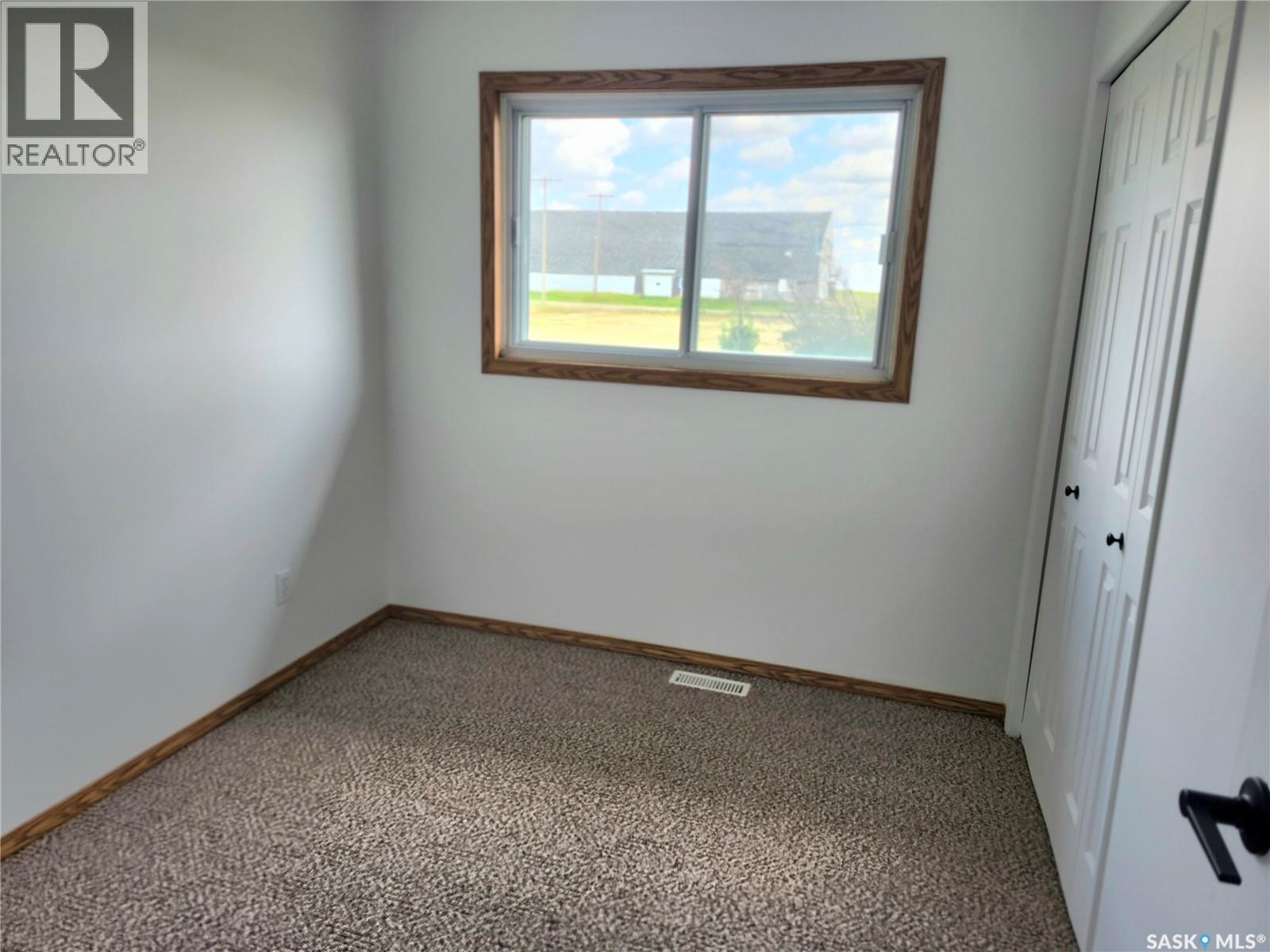 117 Railway Avenue Property Photo 12