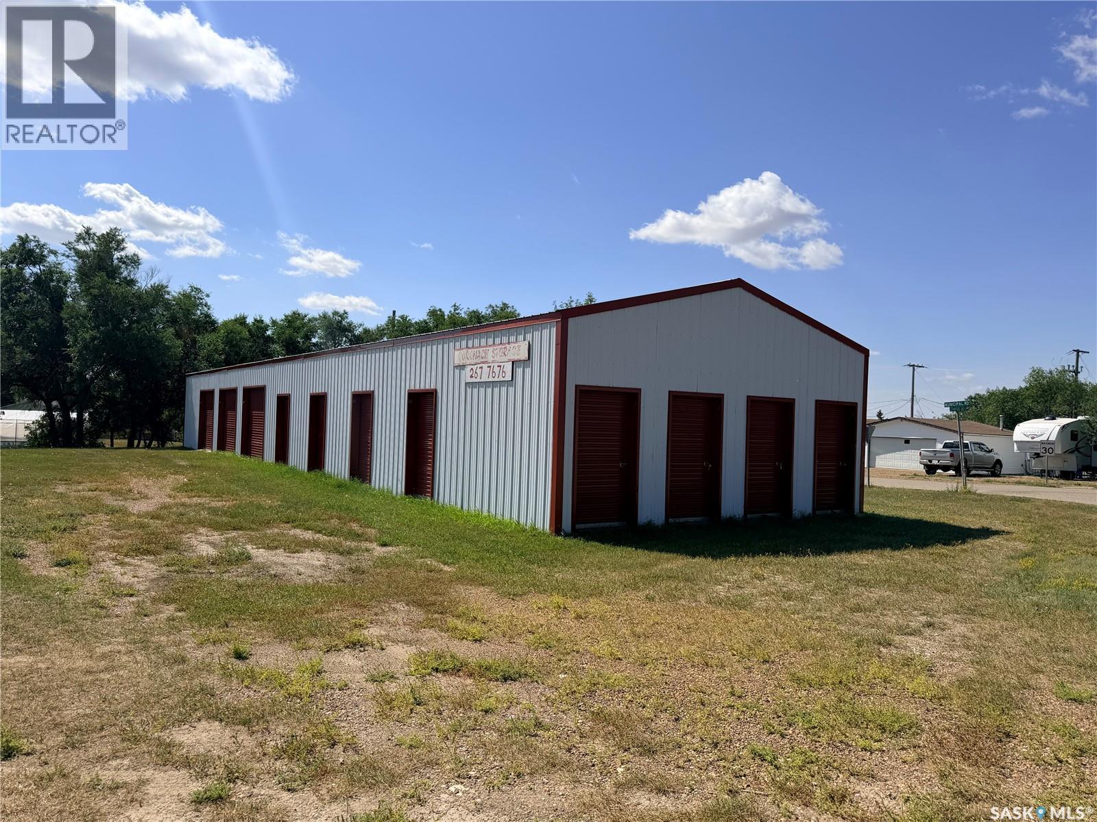 100 Railway Avenue Property Photo 4