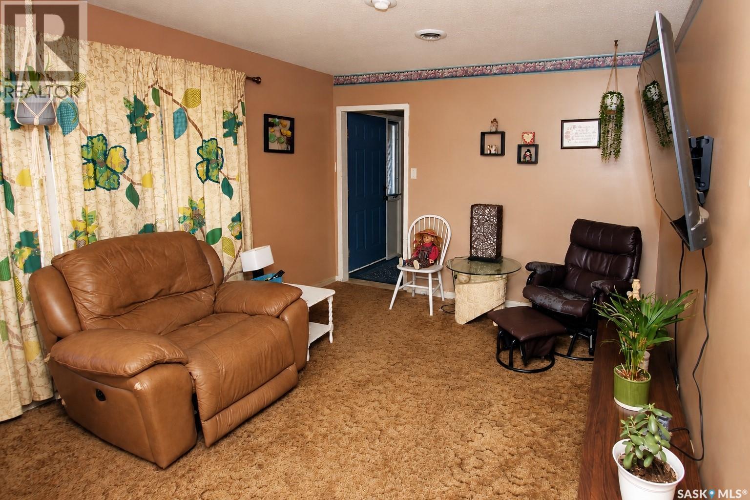 506 Garrish Place Property Photo 6