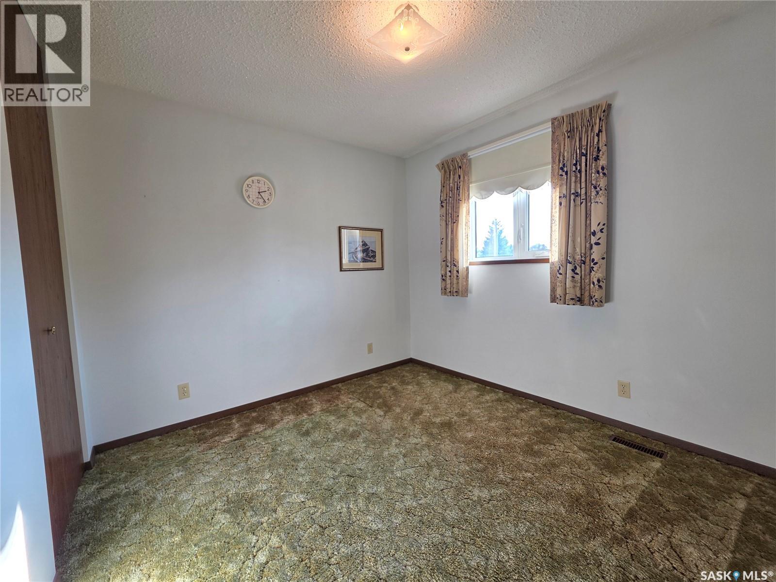 411 Milburn Crescent Property Photo 21