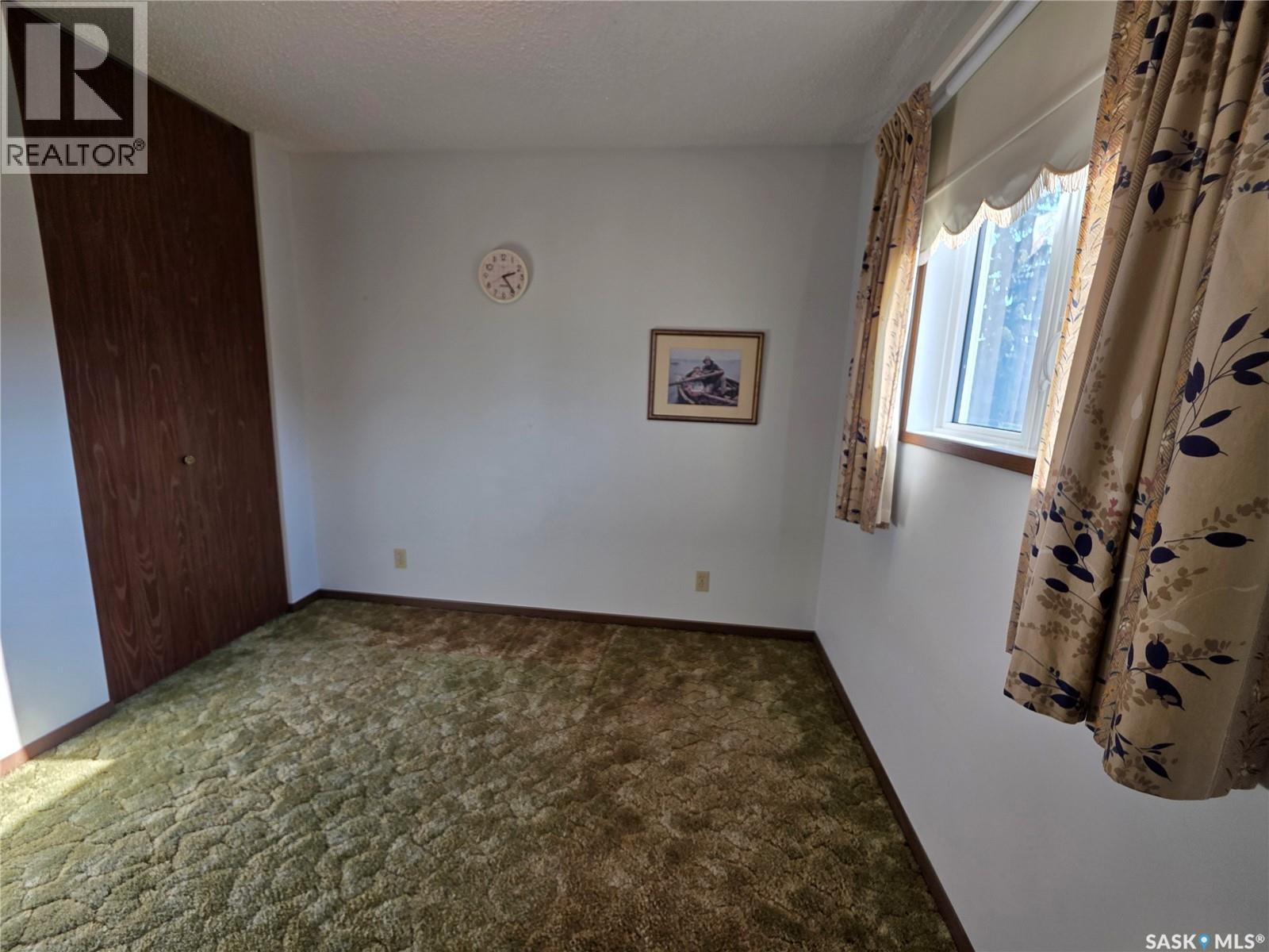 411 Milburn Crescent Property Photo 22
