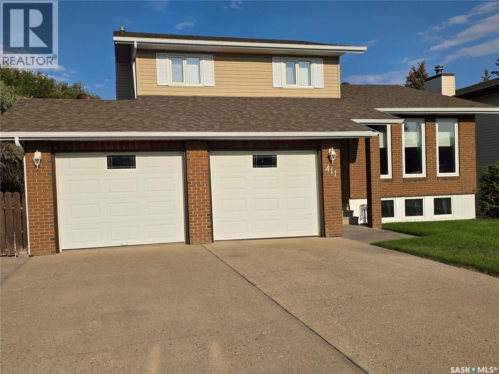 411 Milburn Crescent Property Photo 40