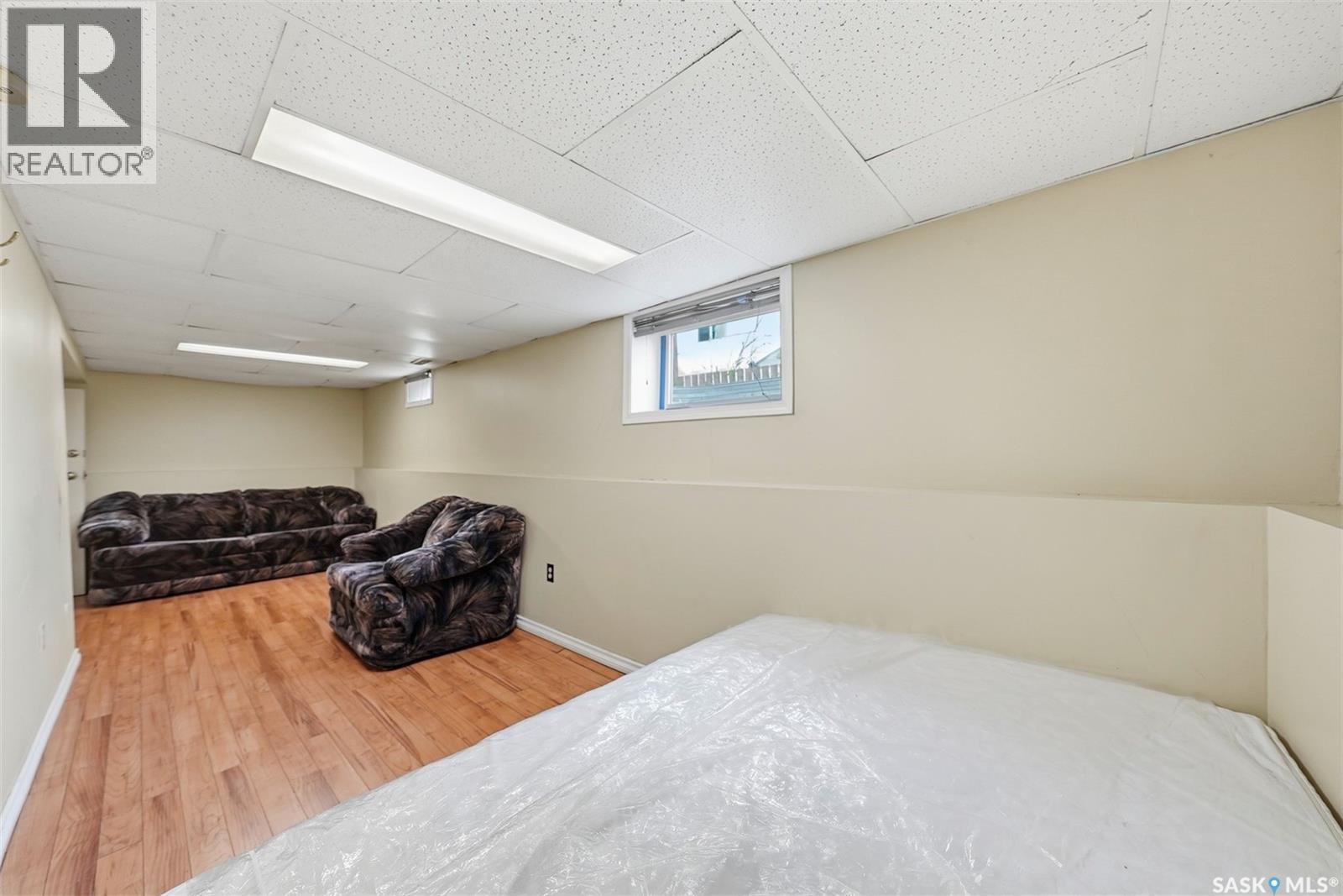 712 5th Street E Property Photo 17