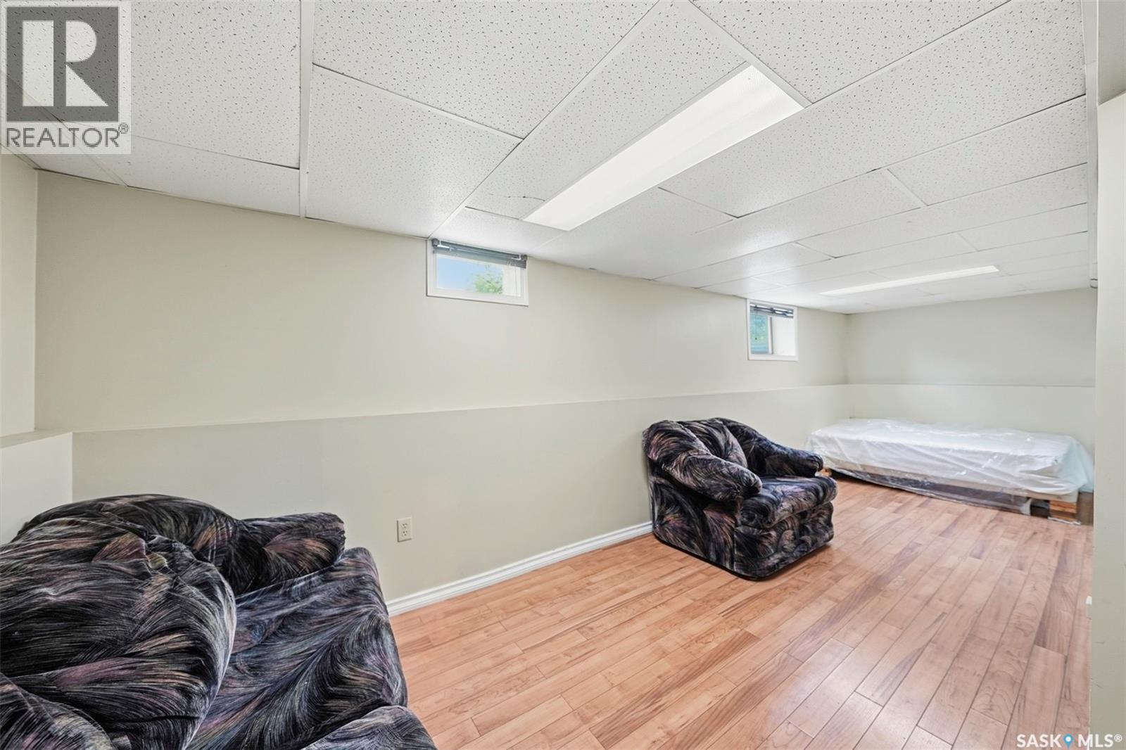 712 5th Street E Property Photo 19