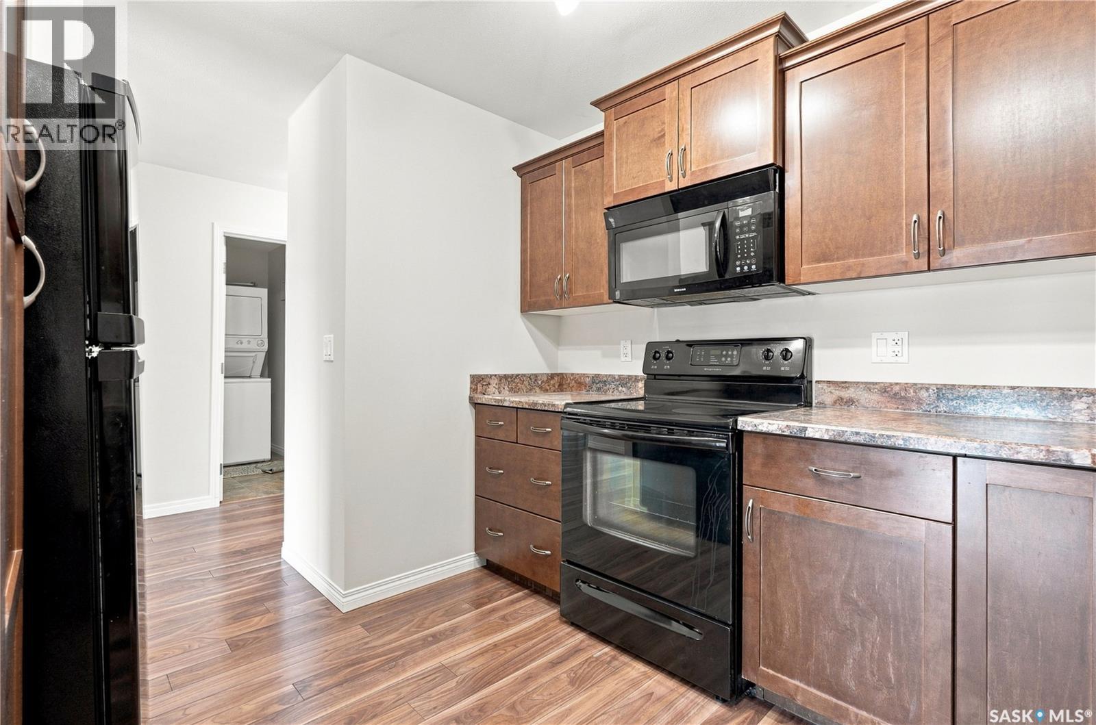 308 102 Kingsmere Place Property Photo 12