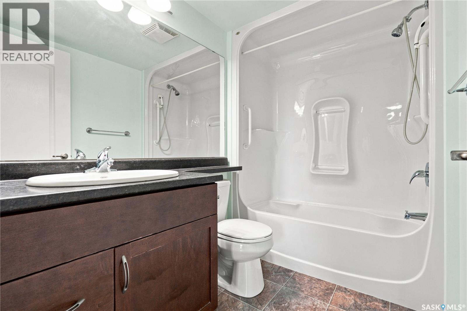308 102 Kingsmere Place Property Photo 27