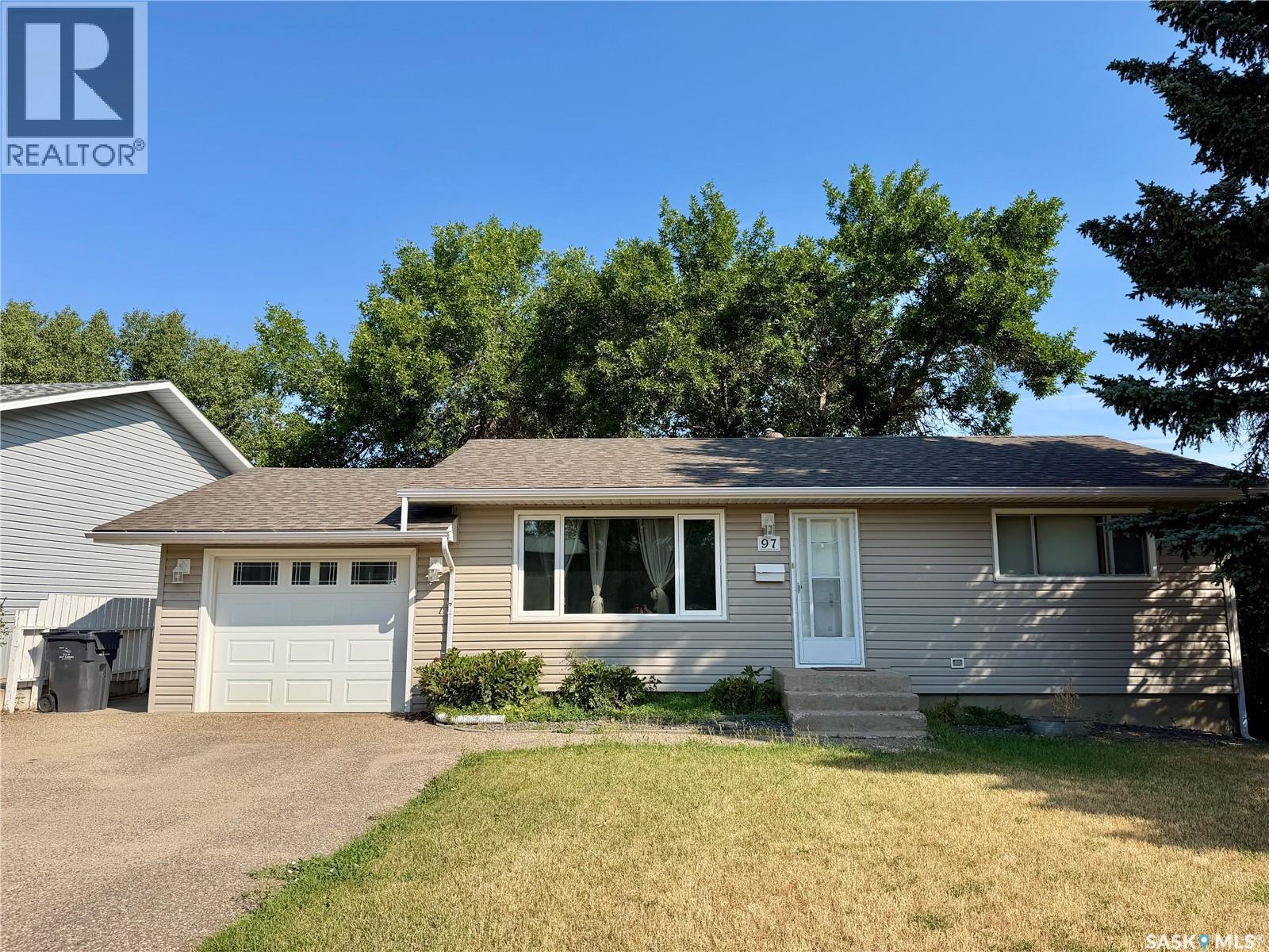 97 Burke Crescent Property Photo 1