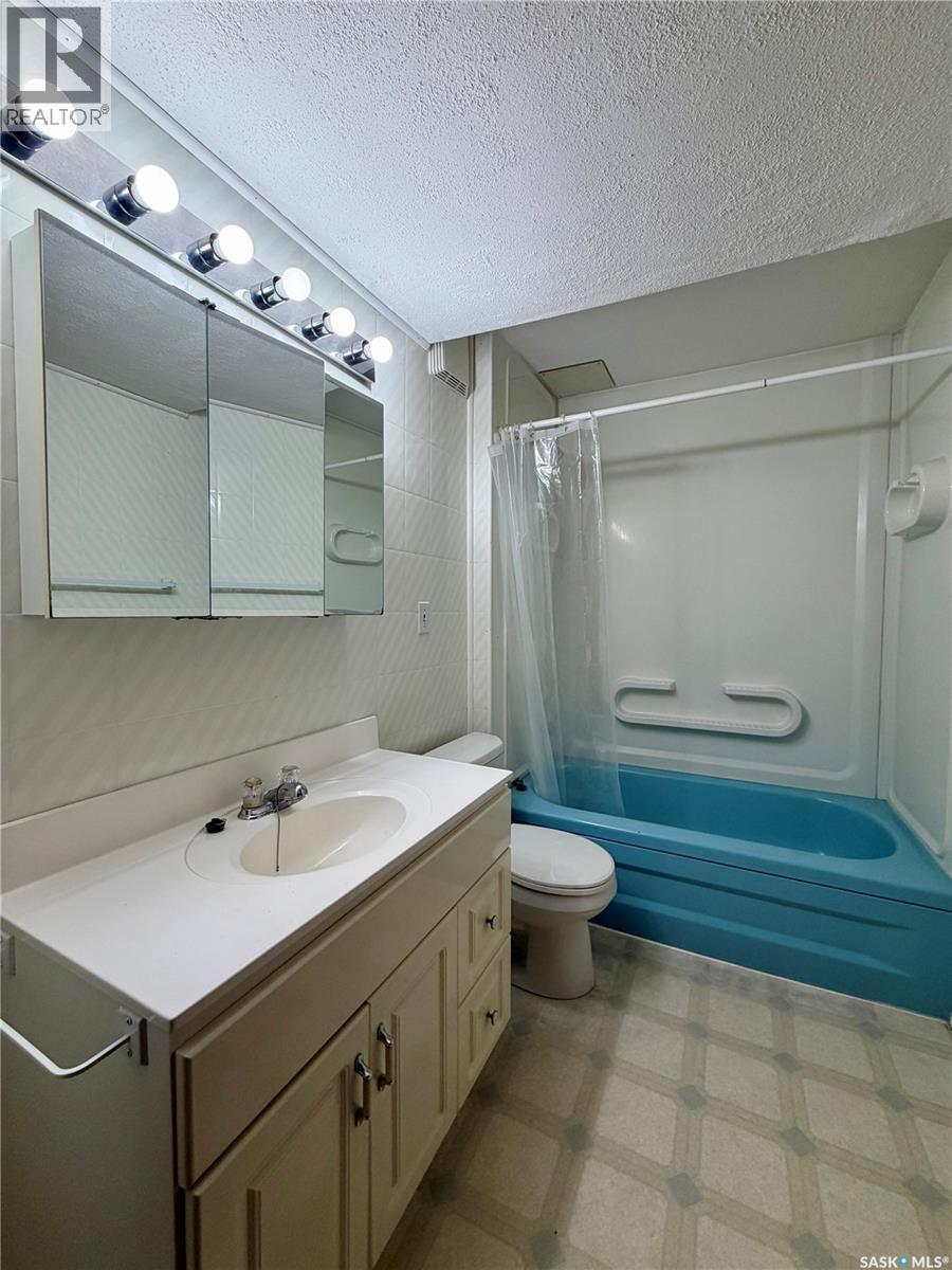 97 Burke Crescent Property Photo 10