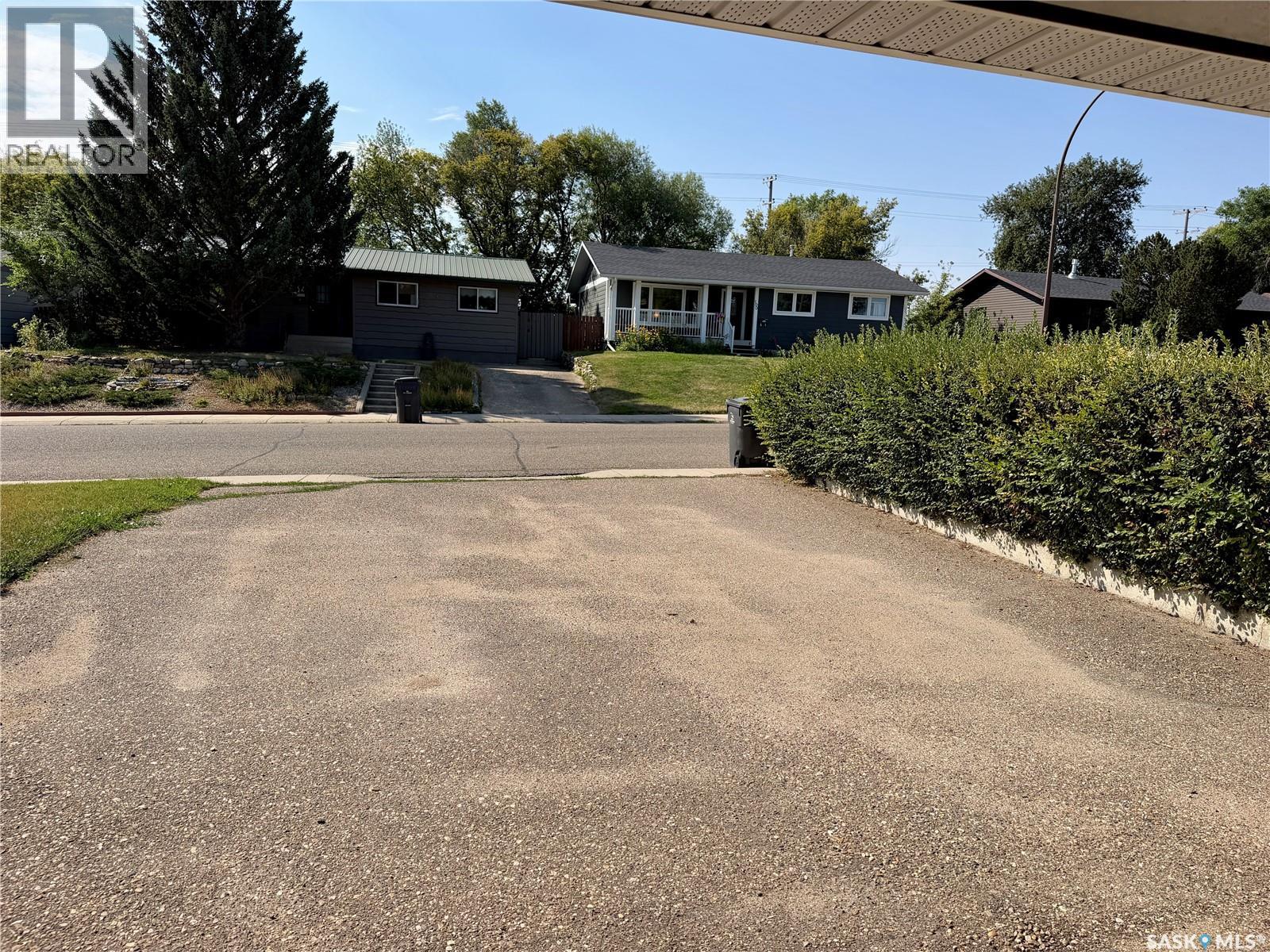 97 Burke Crescent Property Photo 21