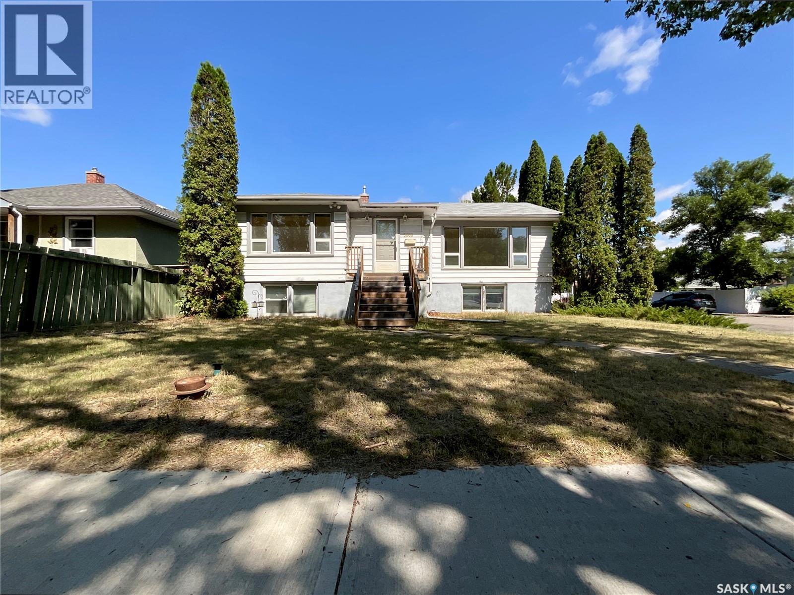 3600 REGINA AVENUE