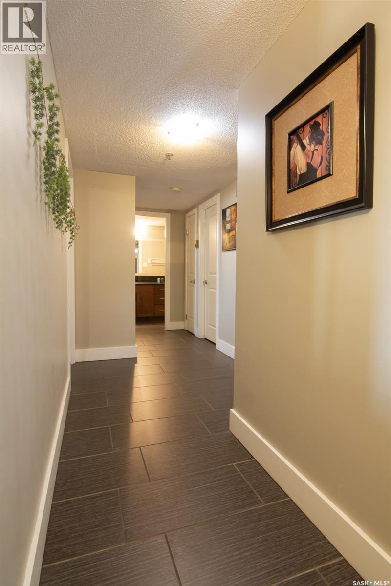 201 320 5th Avenue N Property Photo 11