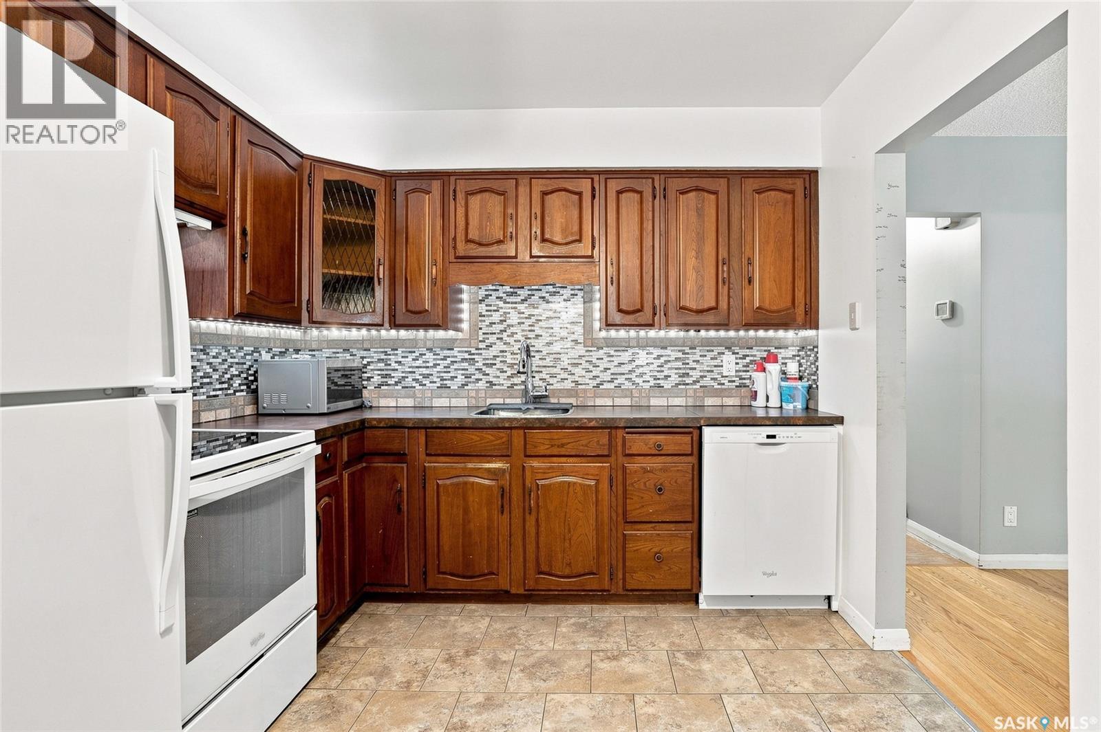 1903 Wilson Crescent Property Photo 9