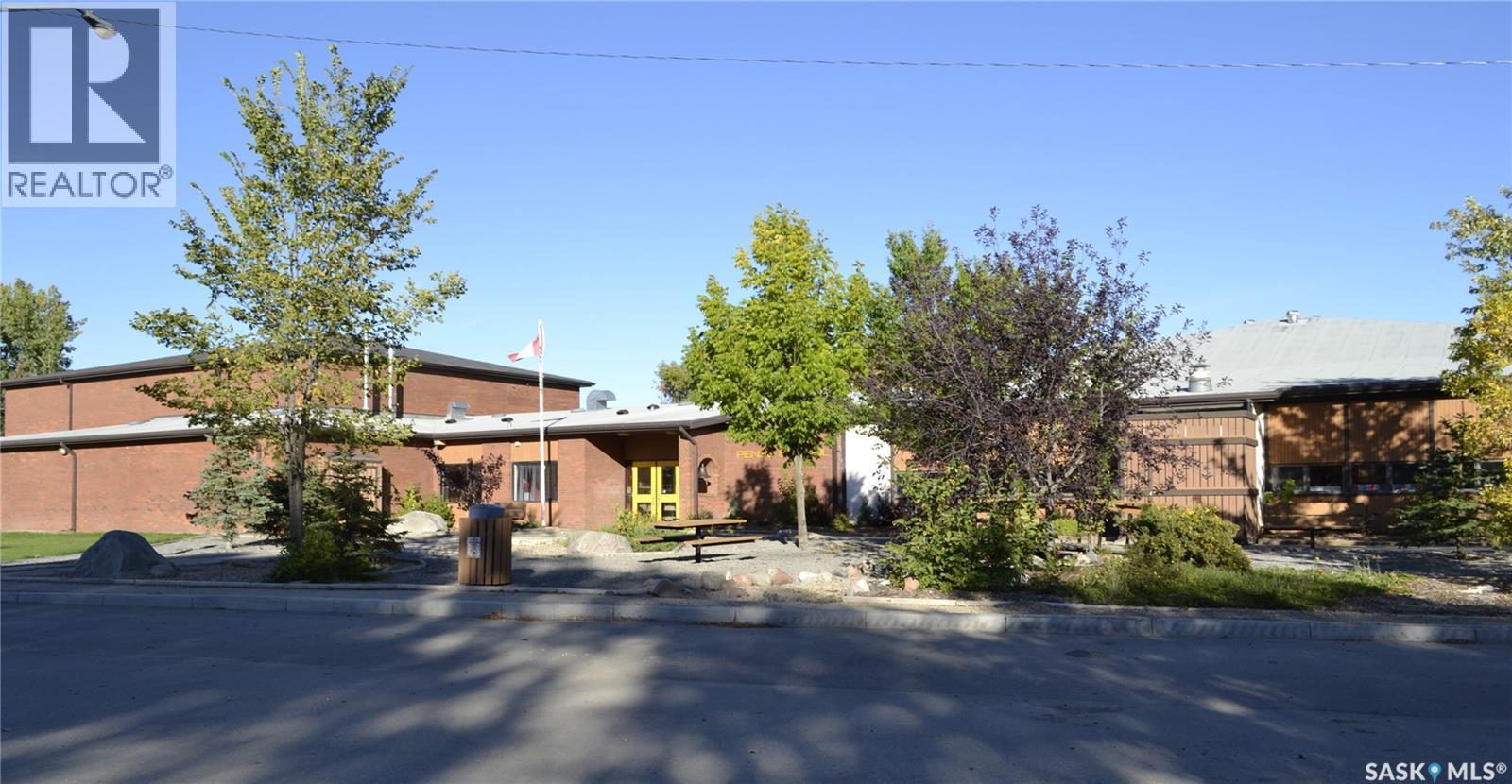 403 Elder Street Property Photo 6