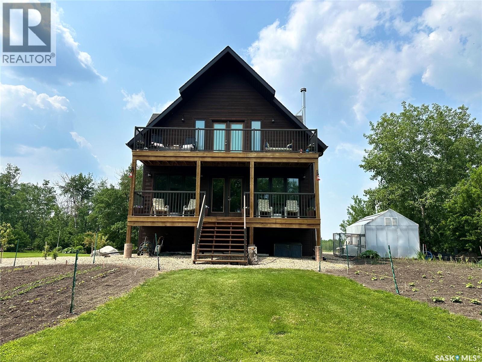 Larson Lake Ranch & Lakefront Property Property Photo 5