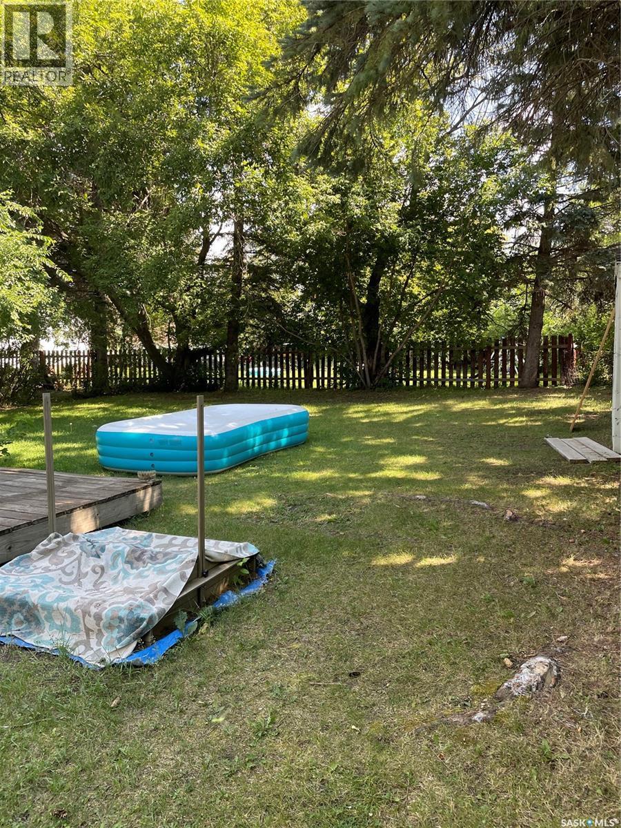 907 Grove Street Property Photo 6