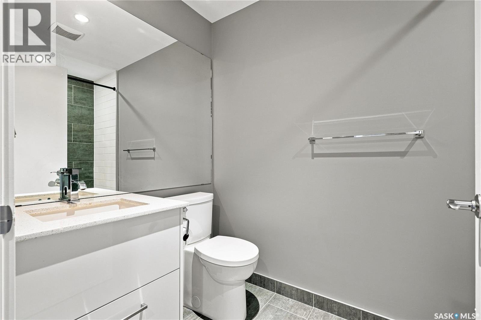 310 404 C Avenue S Property Photo 7
