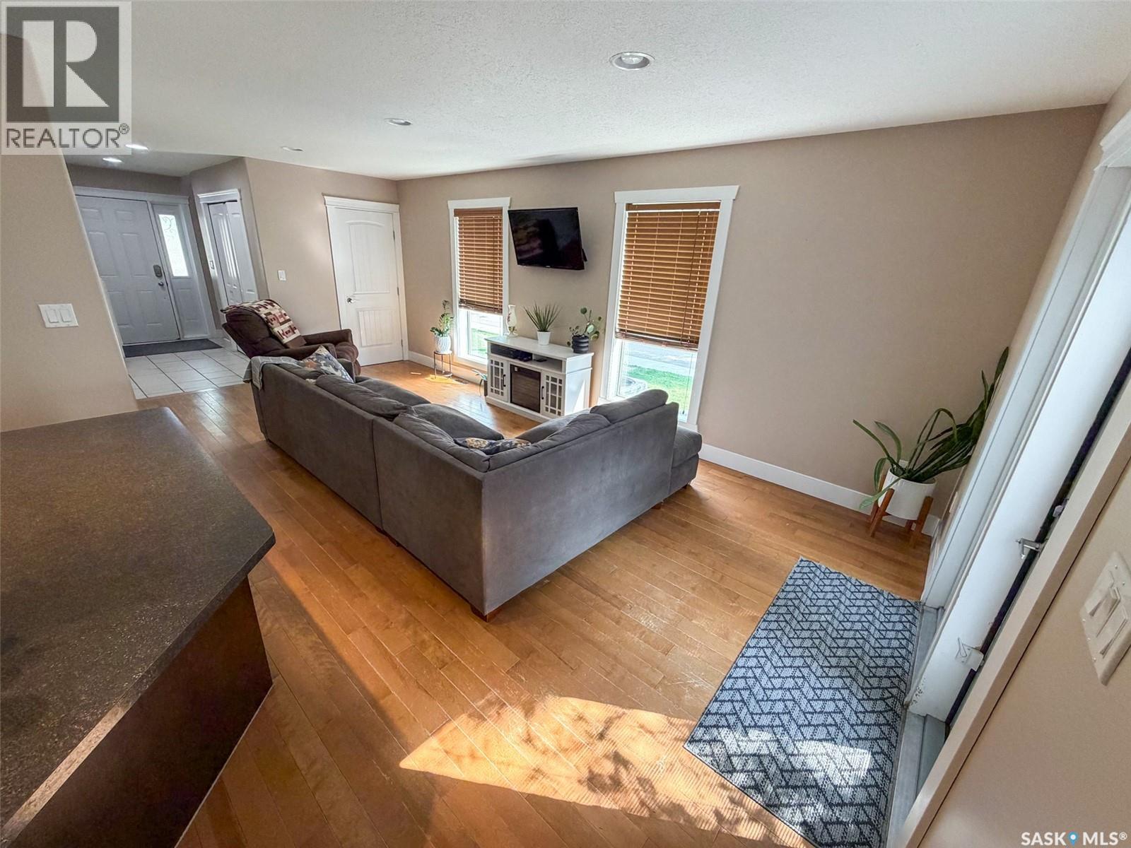 715 Centre Street Property Photo 12