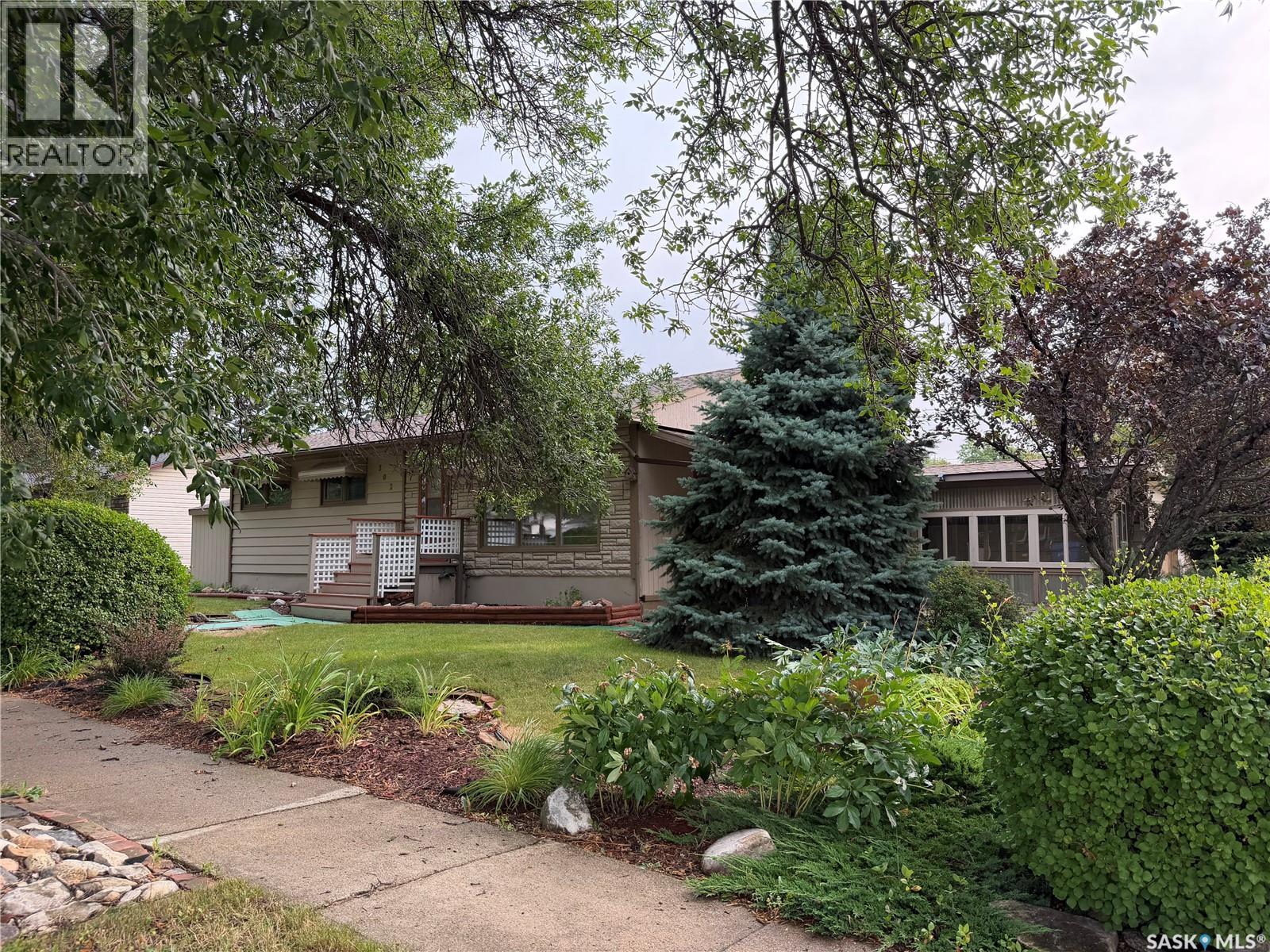 302 Bemford Street Property Photo 1