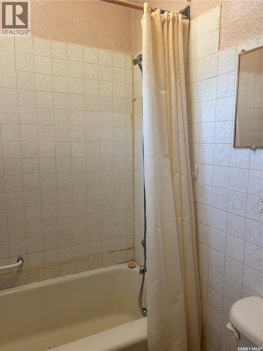 214 West Avenue Property Photo 9