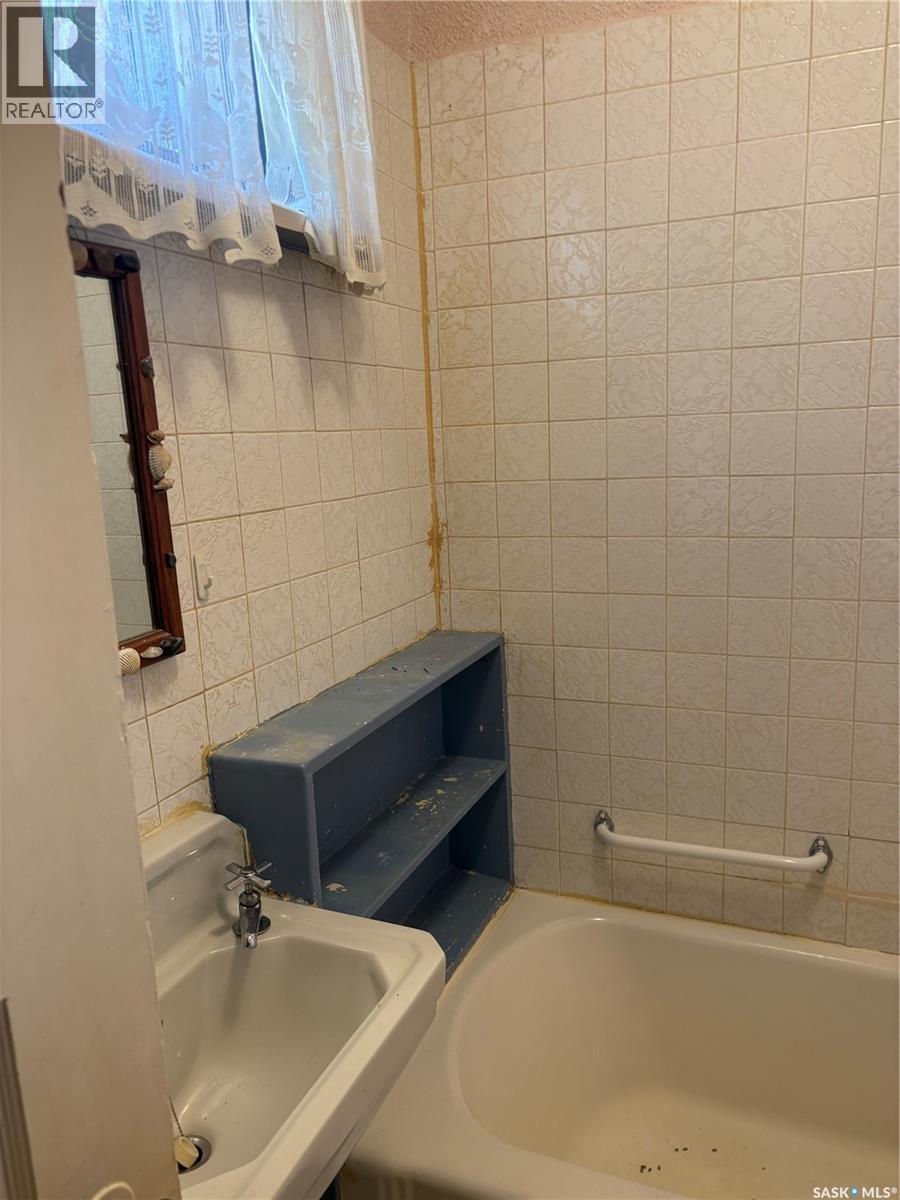 214 West Avenue Property Photo 10