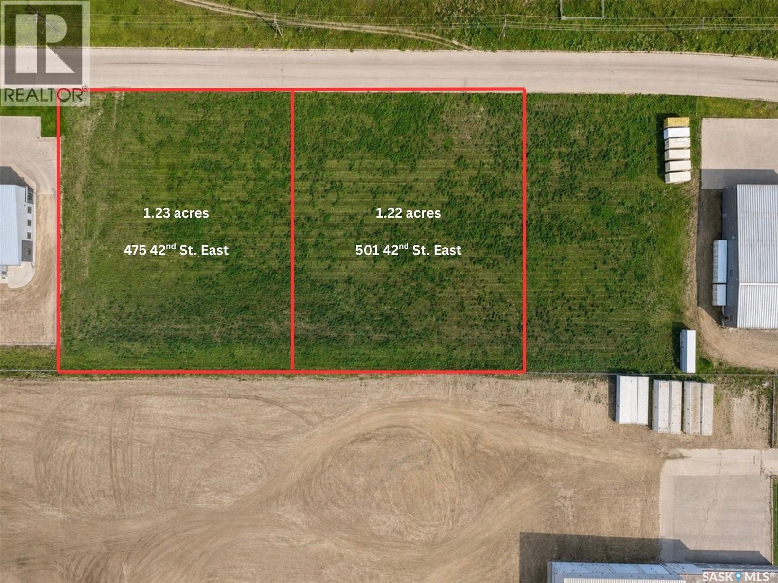 475 42nd Street E Property Photo 1