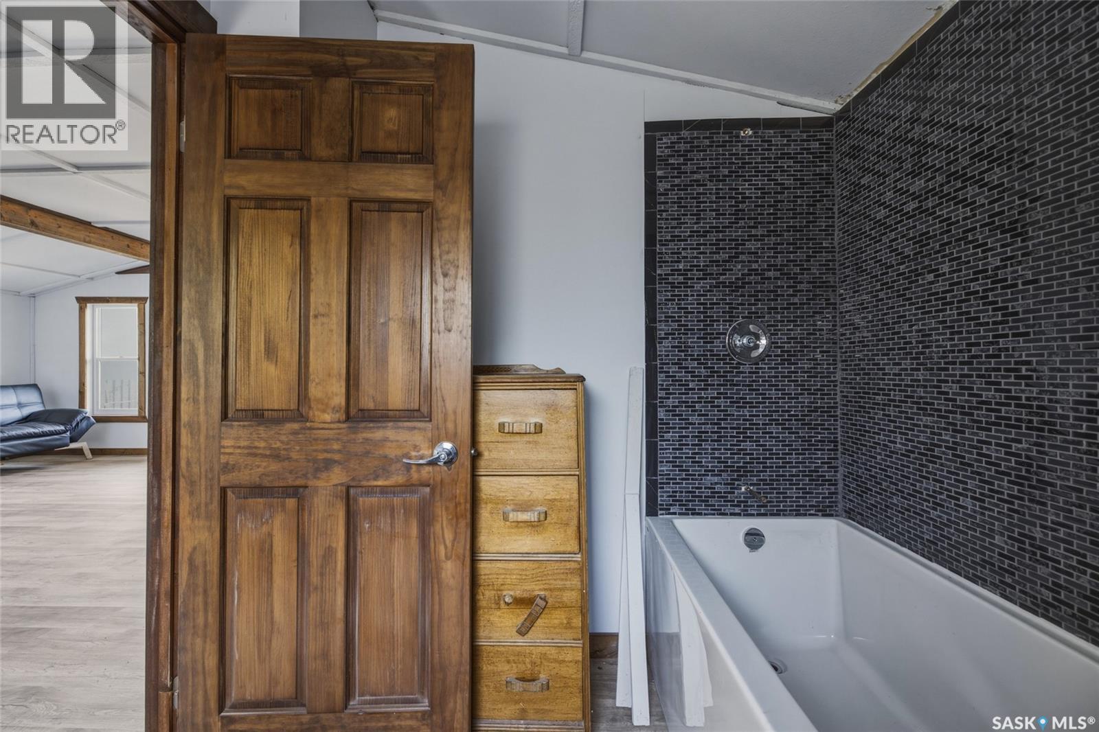 99 Summerfeldt Drive Property Photo 17