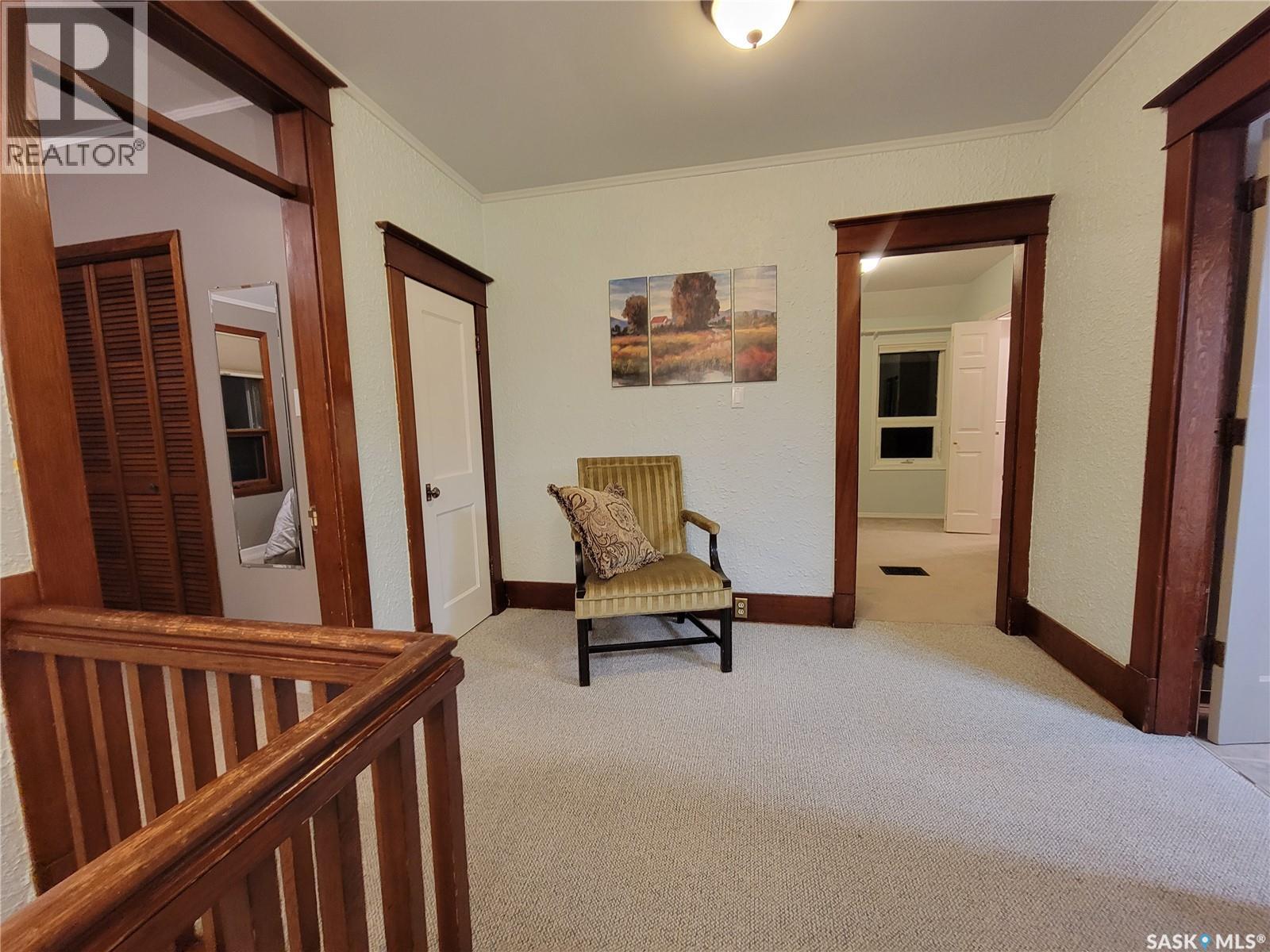 560 4th Avenue E Property Photo 17