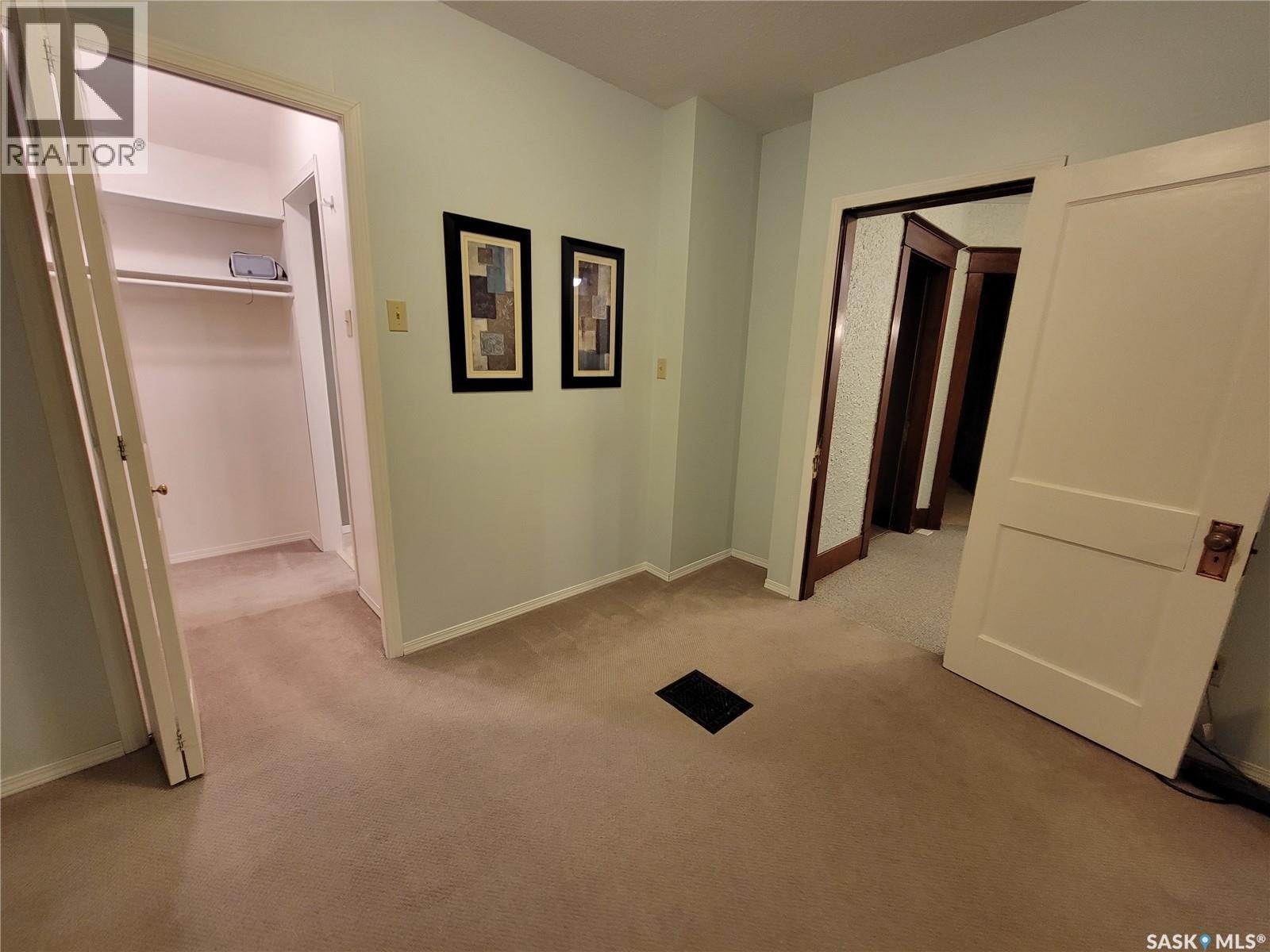 560 4th Avenue E Property Photo 19