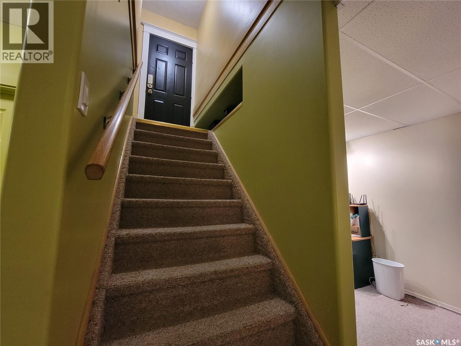 560 4th Avenue E Property Photo 29