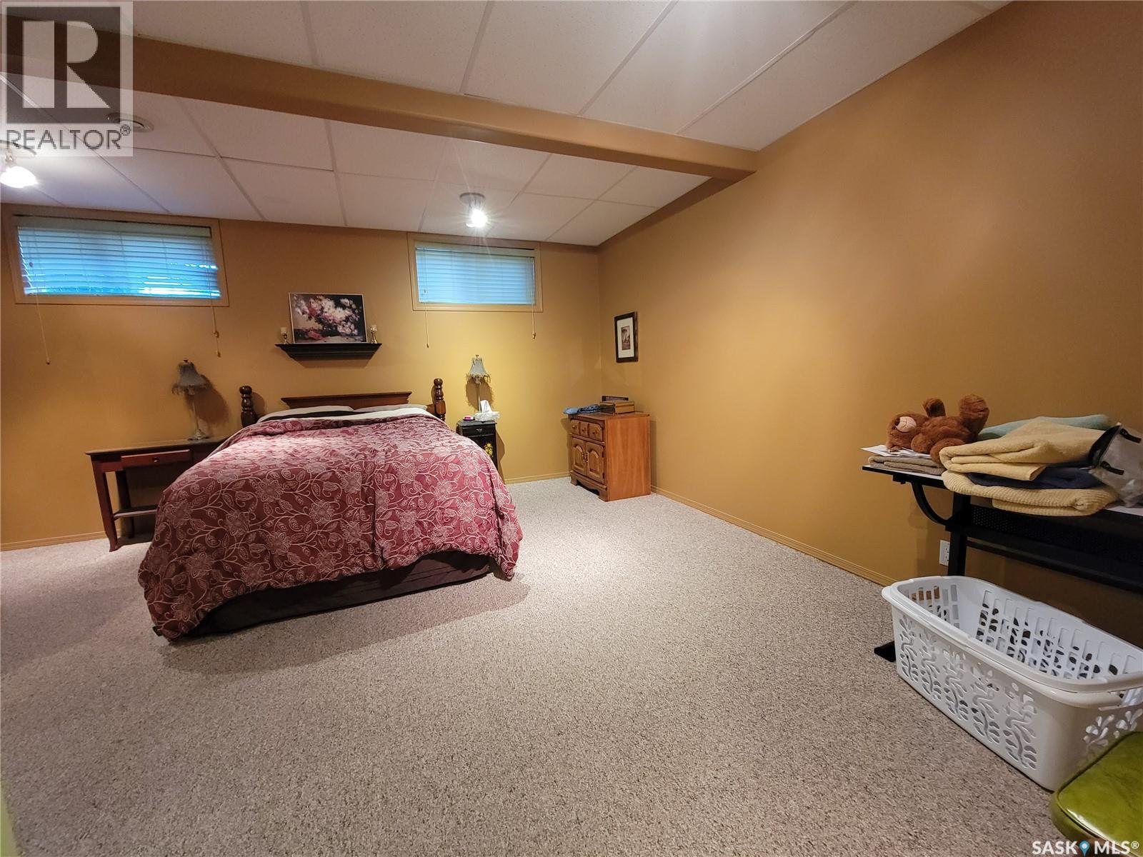 560 4th Avenue E Property Photo 34