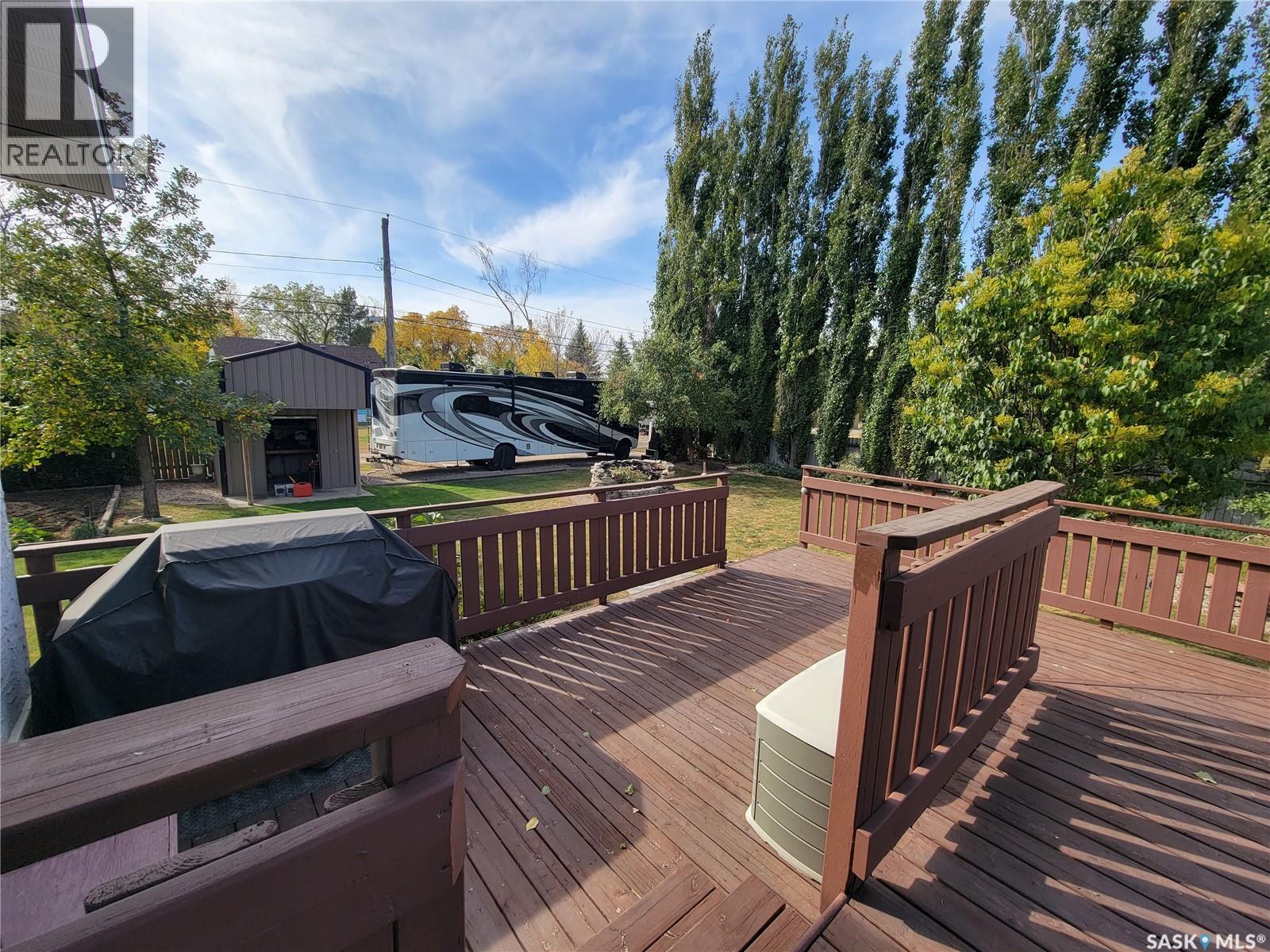 560 4th Avenue E Property Photo 39