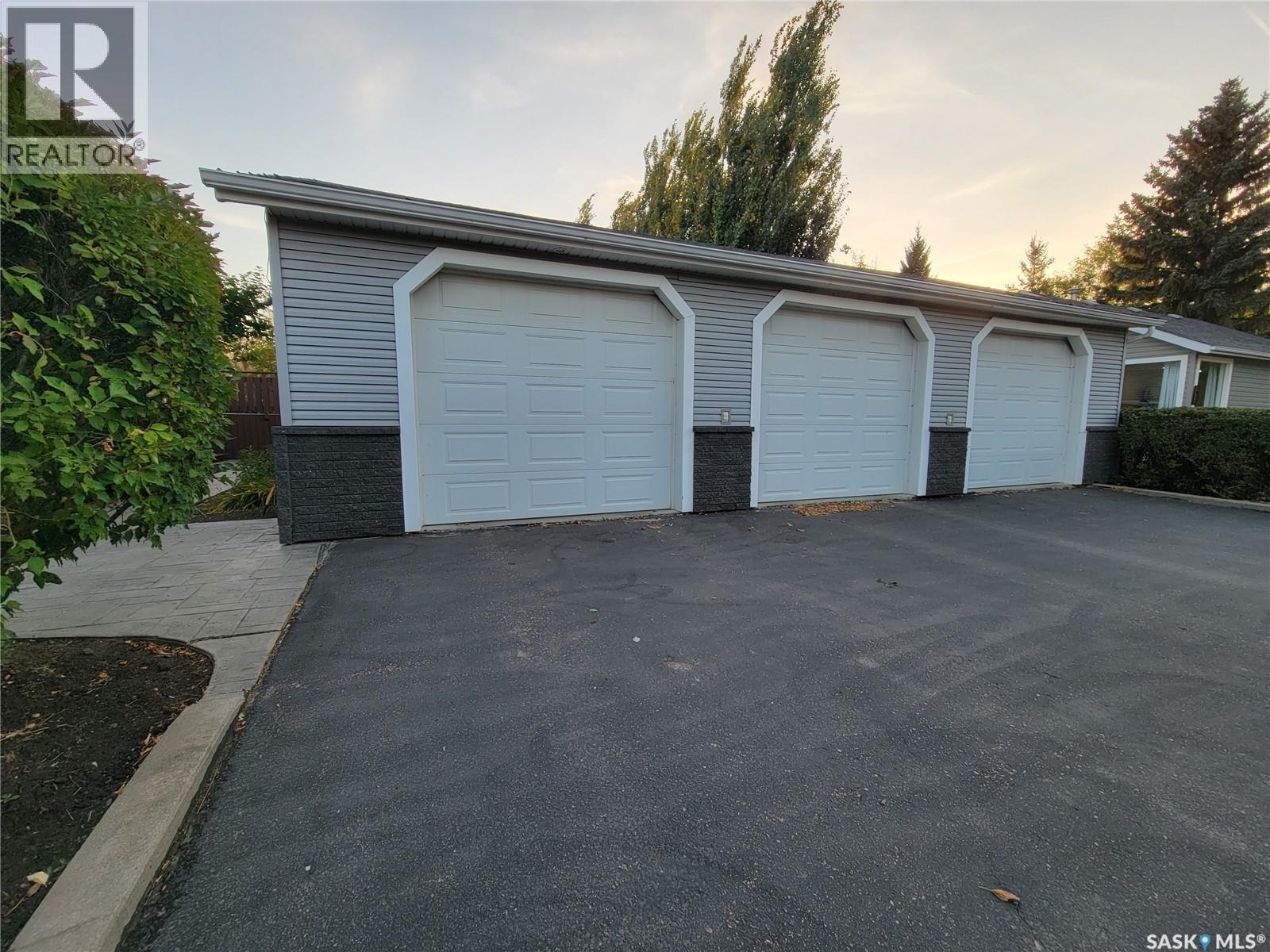 560 4th Avenue E Property Photo 46