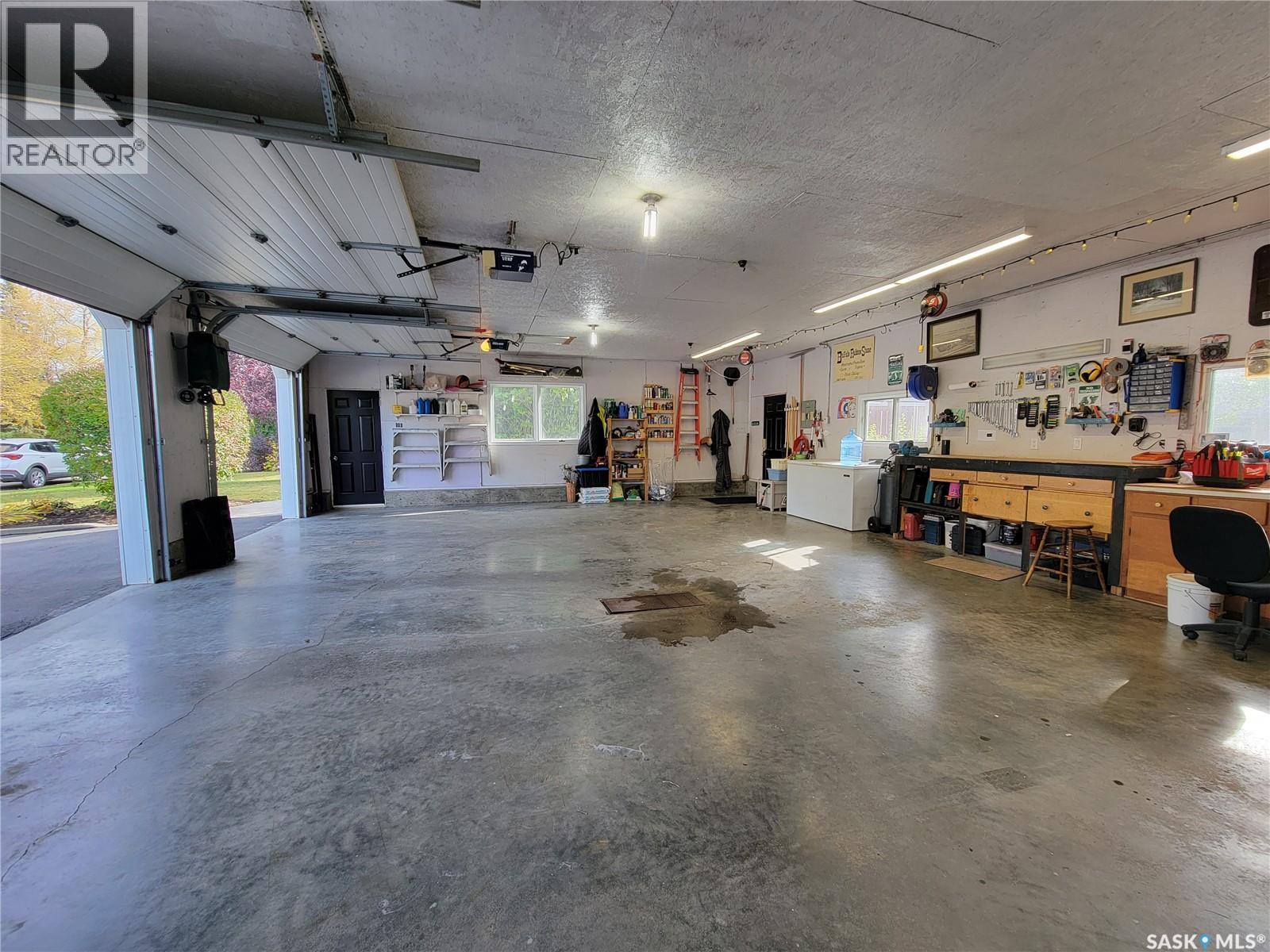 560 4th Avenue E Property Photo 49