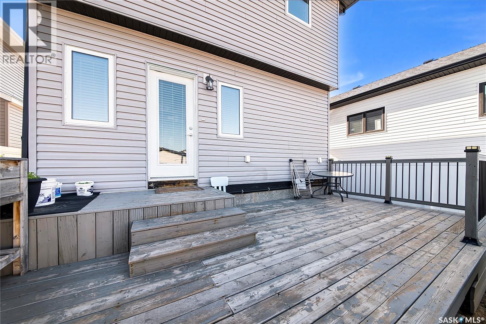 547 Evergreen Boulevard Property Photo 38