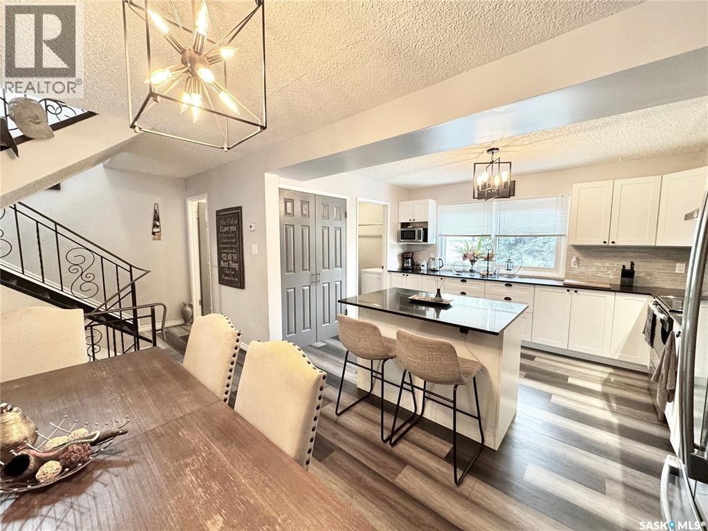 1908 3rd Avenue E Property Photo 5