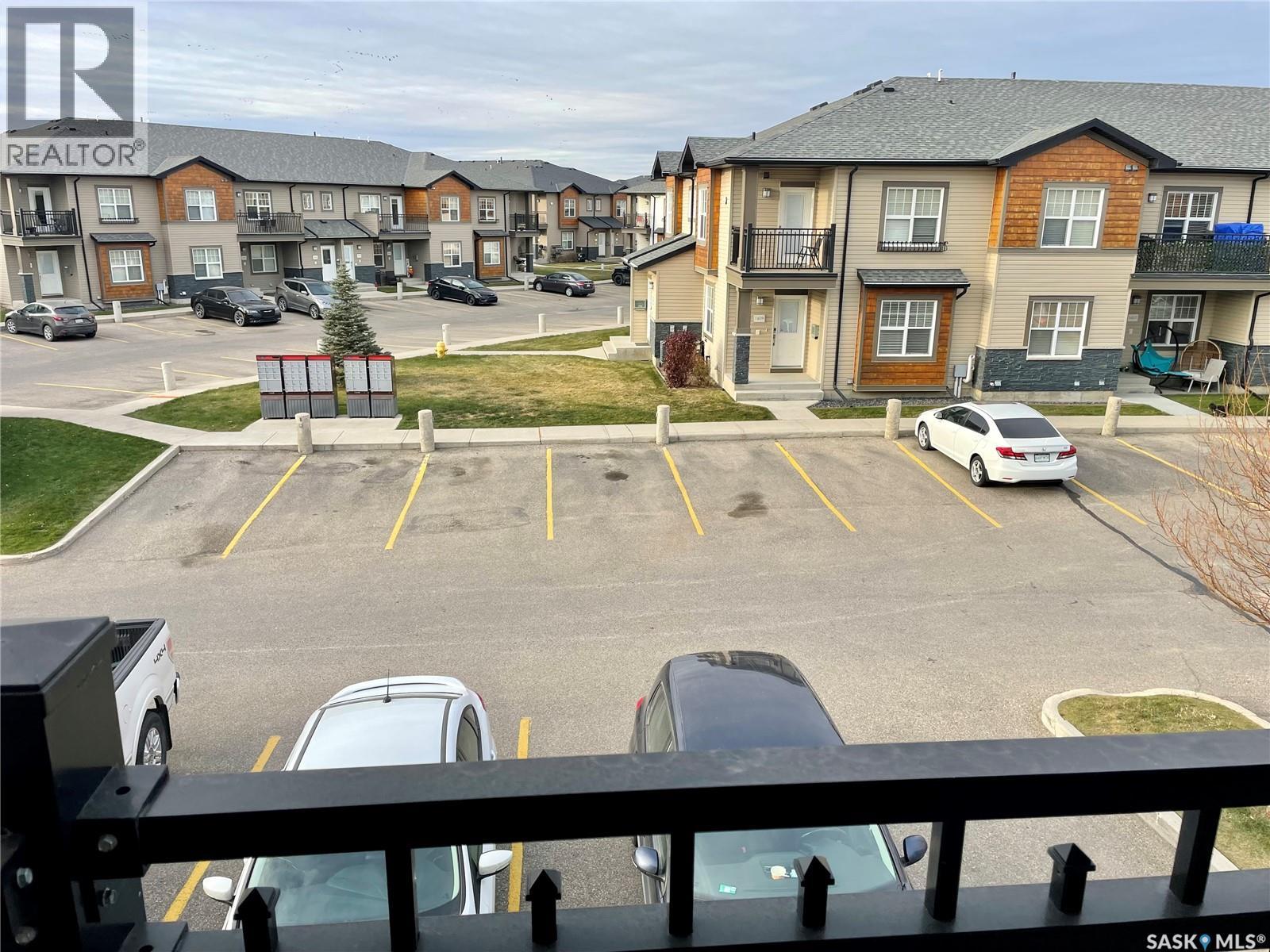 1704 1015 Patrick Crescent Property Photo 21
